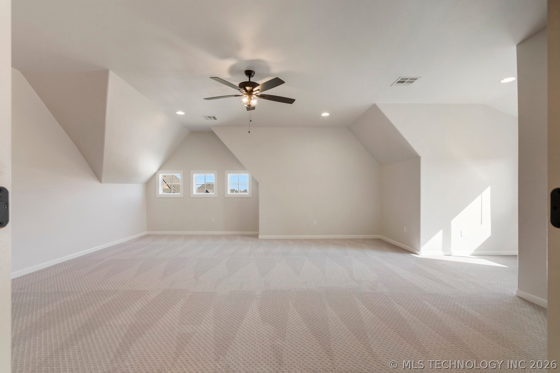 2701 W Twin Oaks Street Property Photo 36