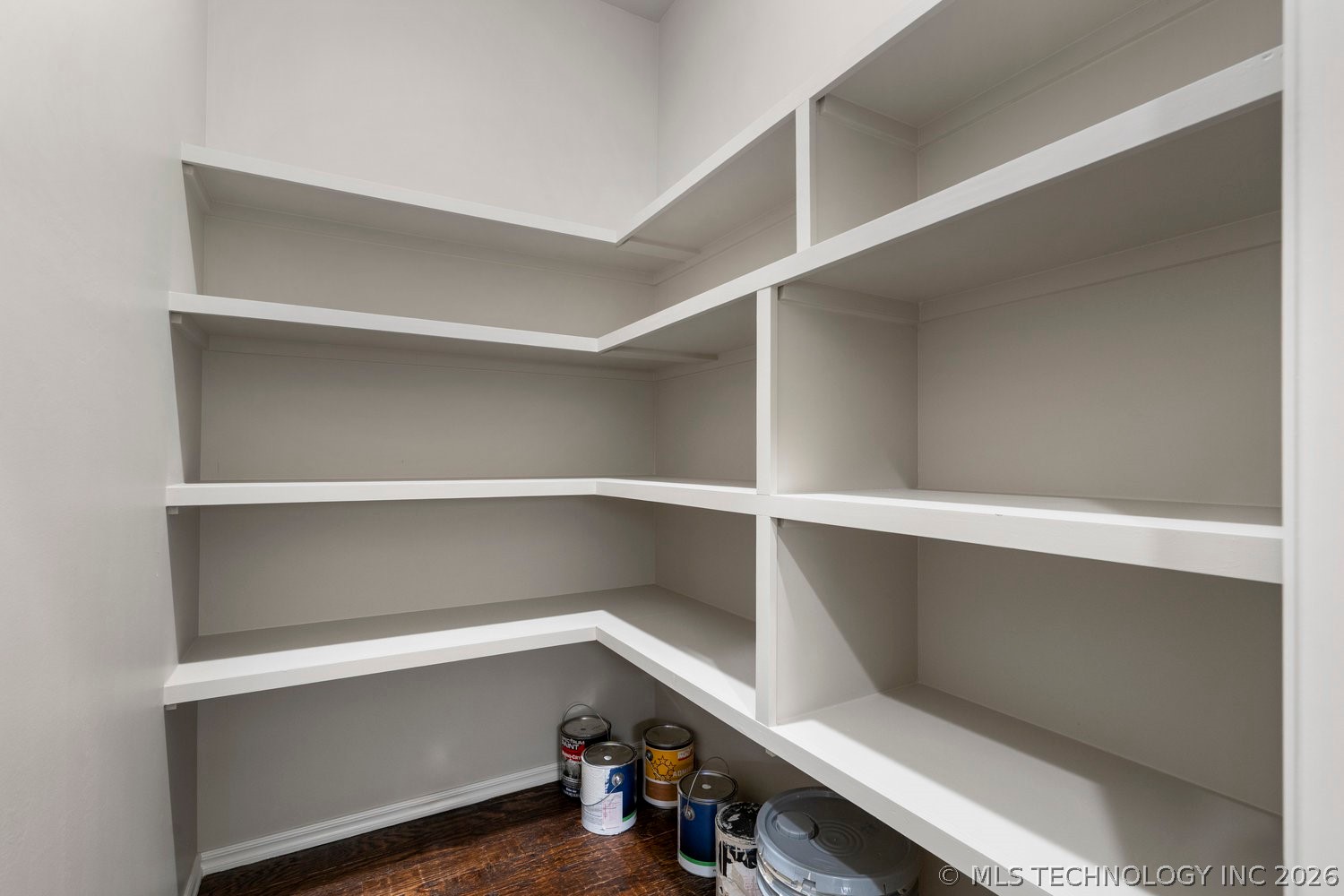 2600 W Twin Oaks Street Property Photo 17