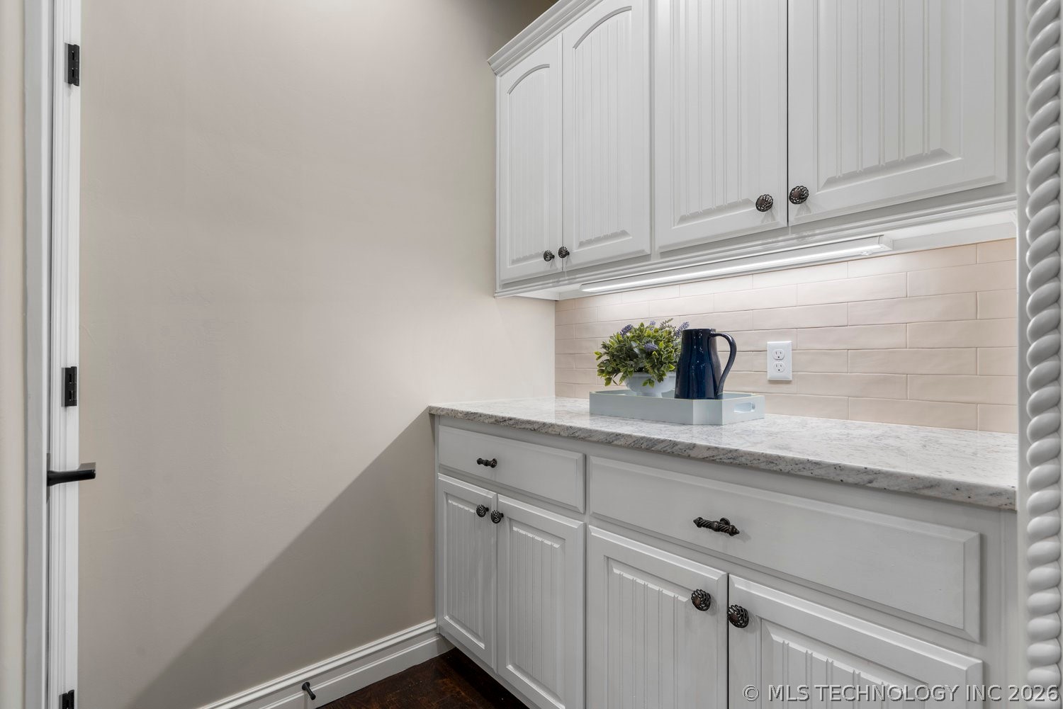 2600 W Twin Oaks Street Property Photo 18