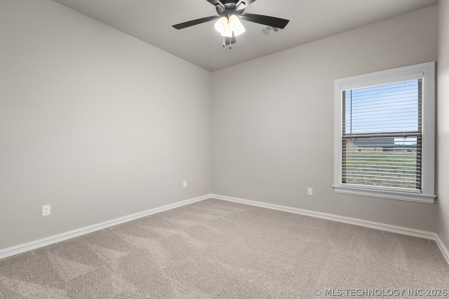 2600 W Twin Oaks Street Property Photo 21