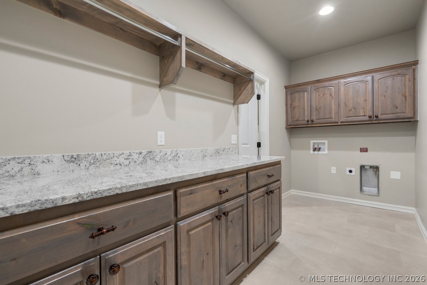2600 W Twin Oaks Street Property Photo 38