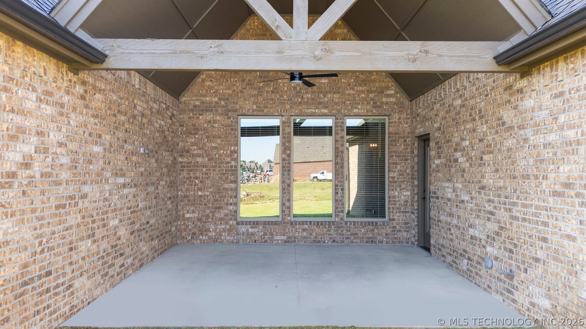 2600 W Twin Oaks Street Property Photo 42