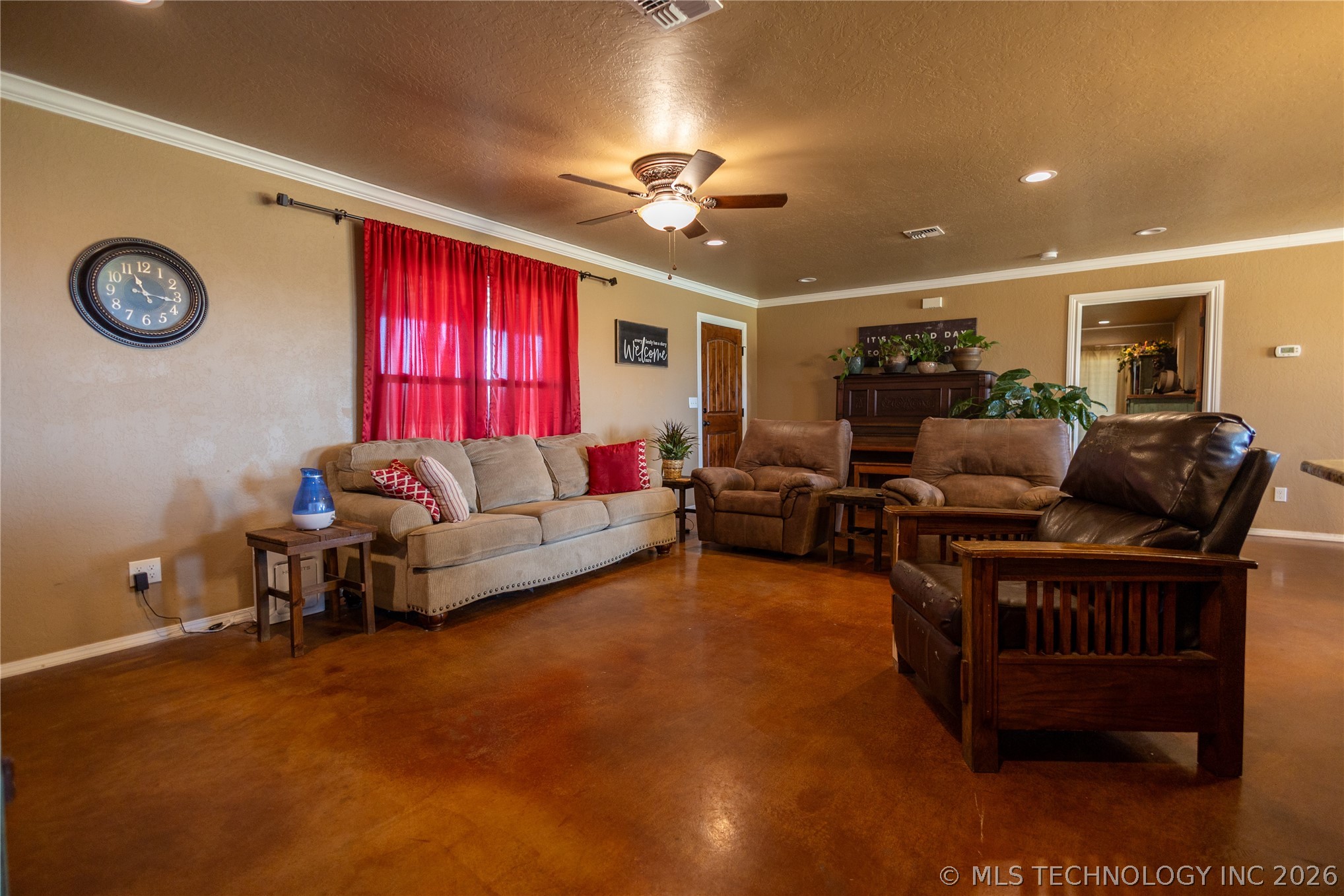 8251 Se Woodlawn Road Property Photo 14