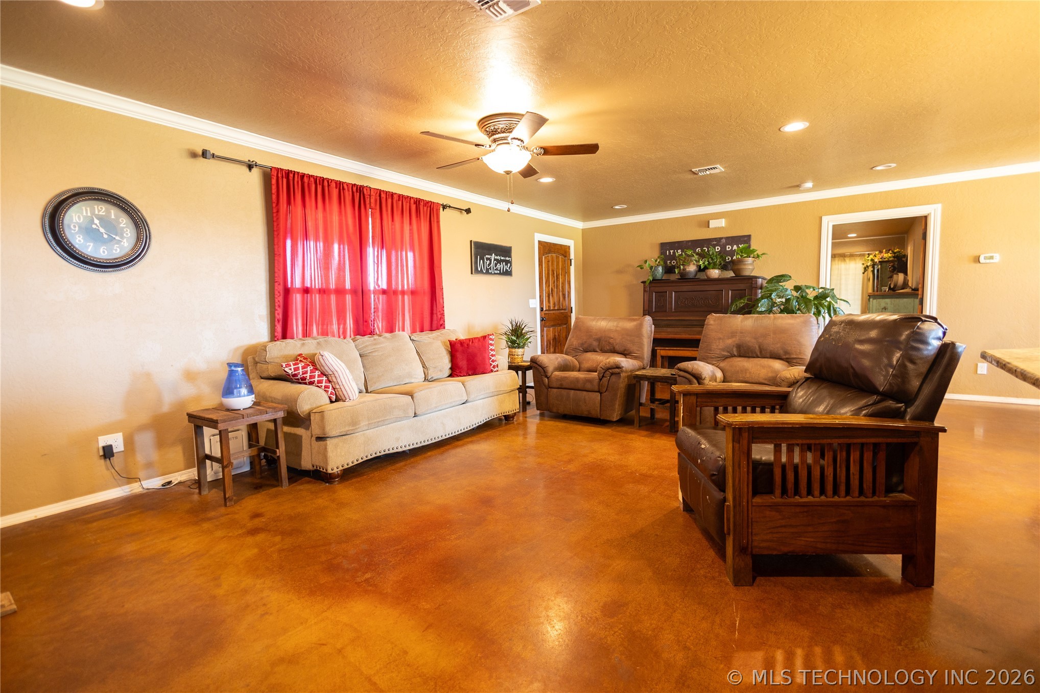 8251 Se Woodlawn Road Property Photo 16
