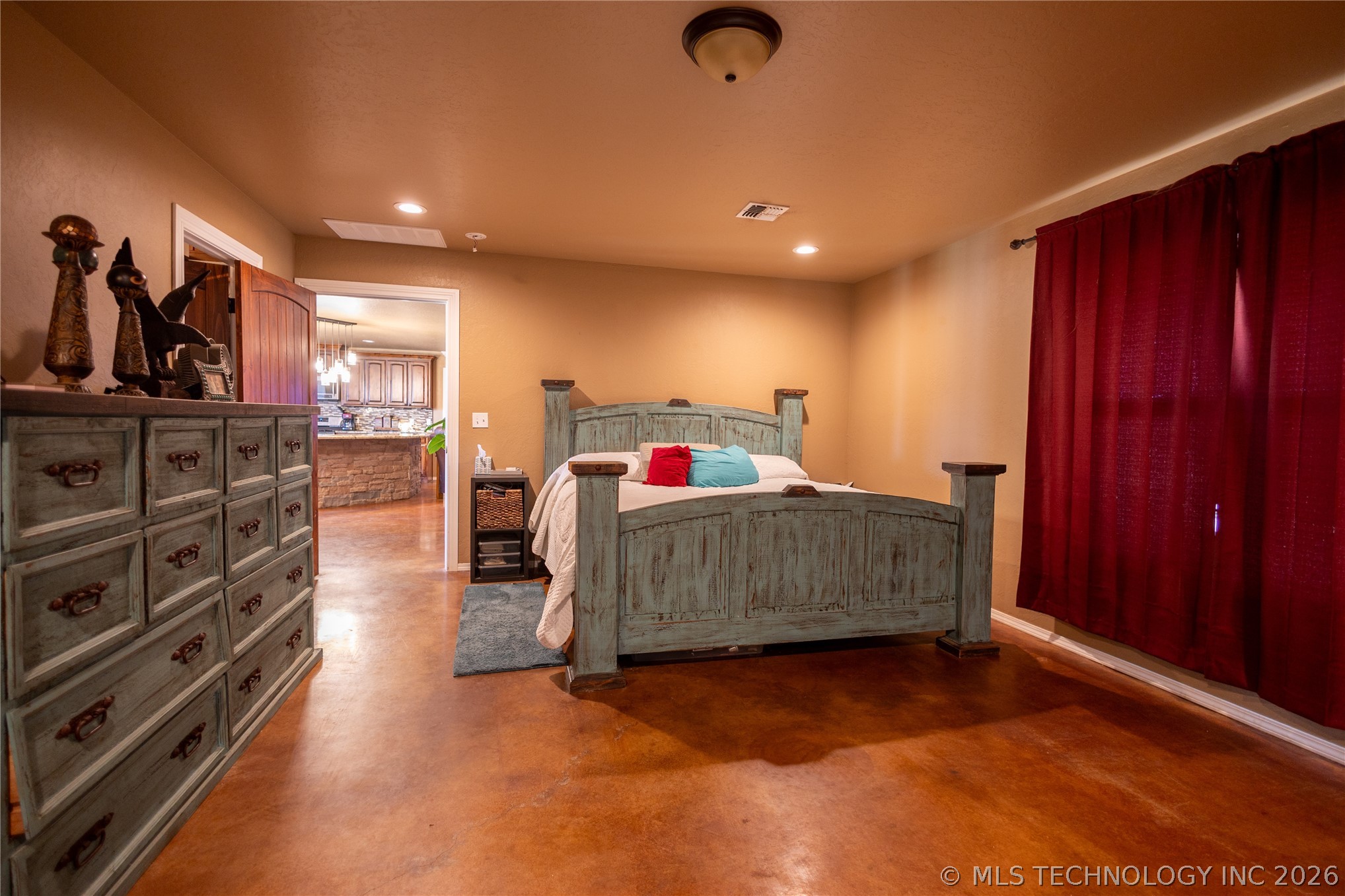 8251 Se Woodlawn Road Property Photo 17