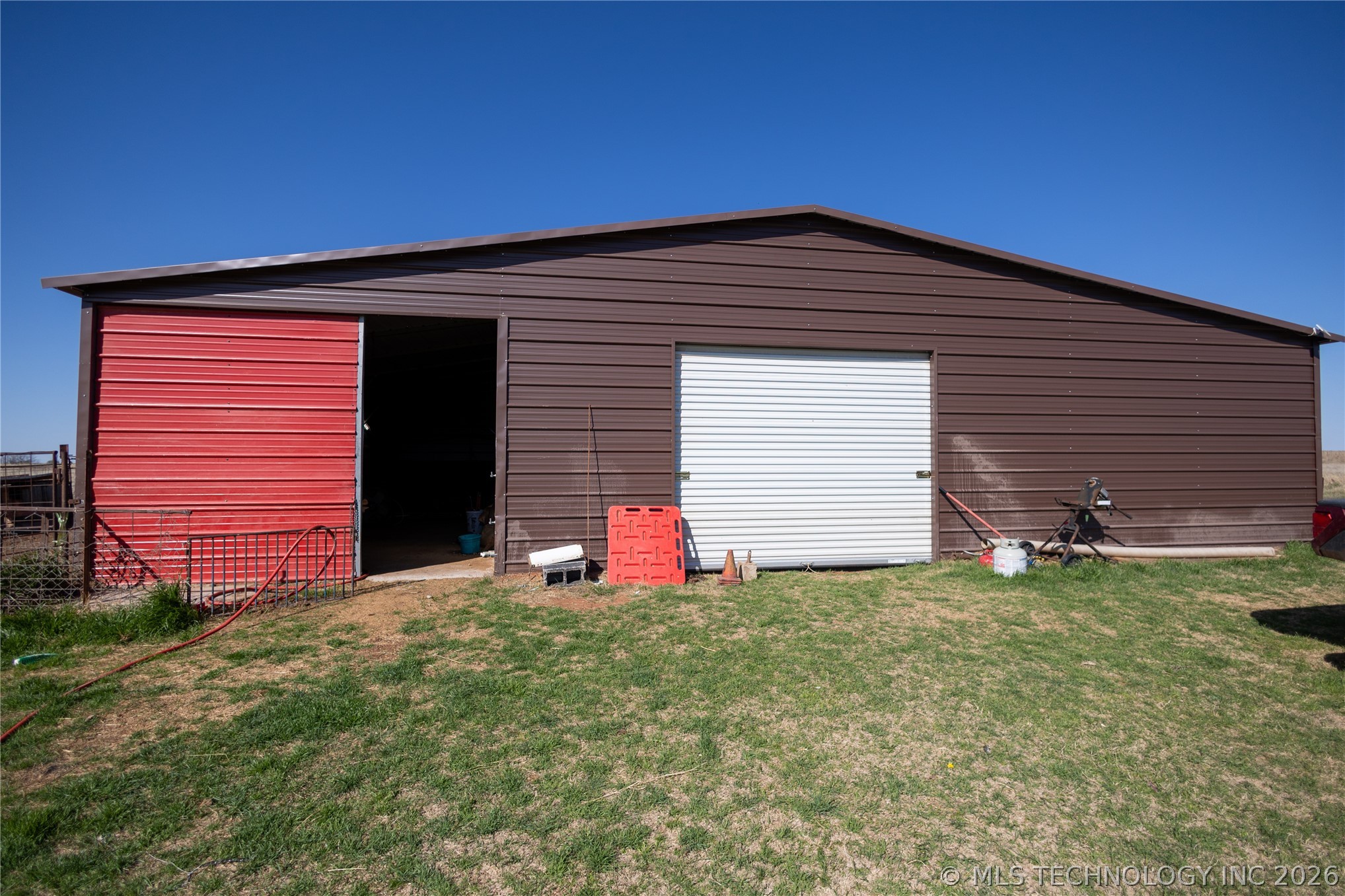8251 Se Woodlawn Road Property Photo 35