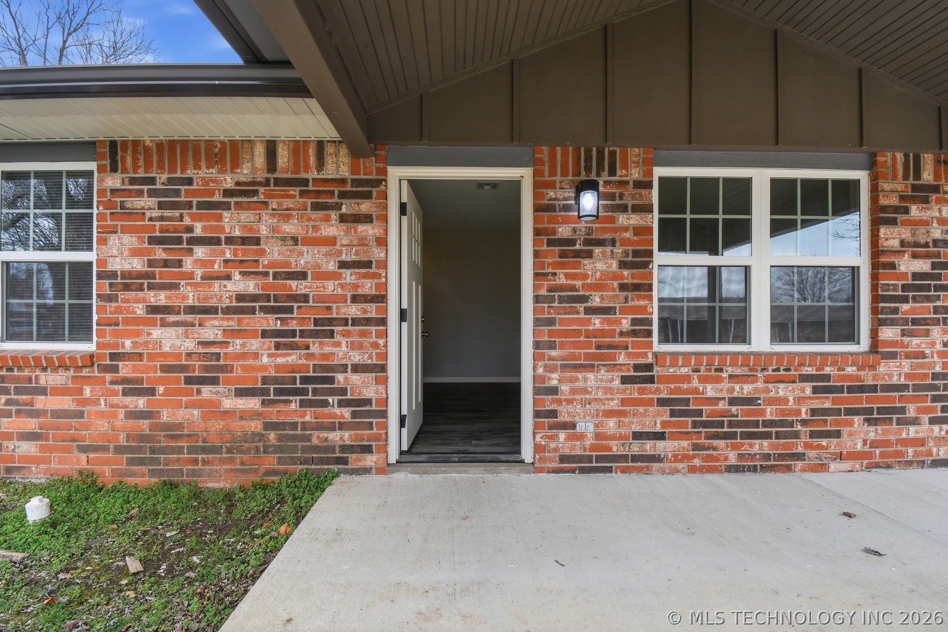 1514 S Fallin Avenue Property Photo 3