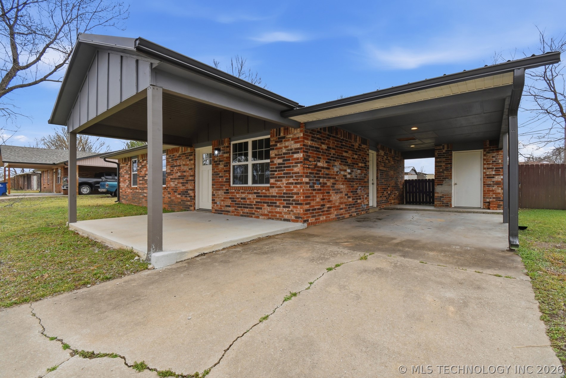 1514 S Fallin Avenue Property Photo 4