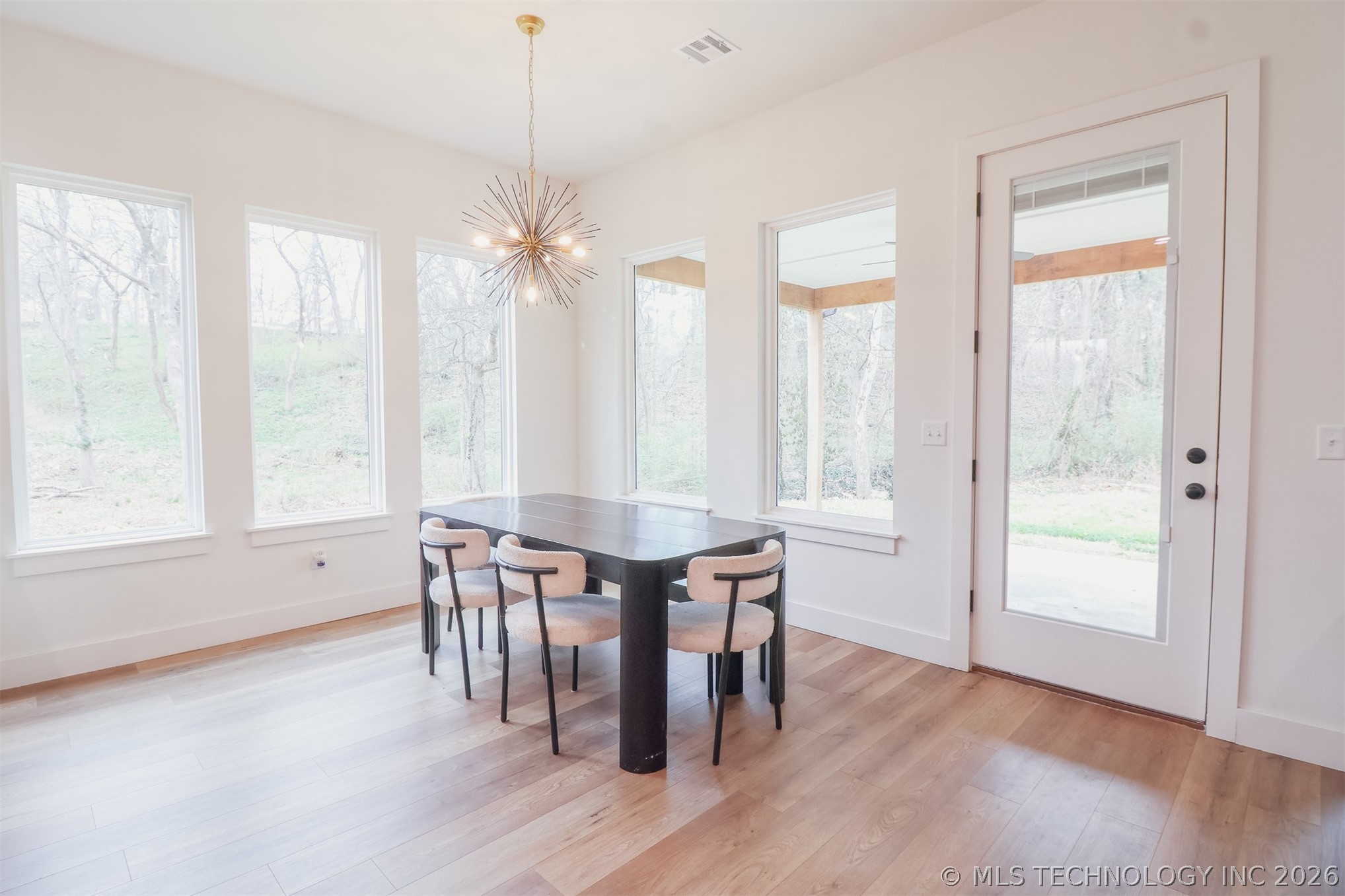 1000 S Moccasin Place Property Photo 11