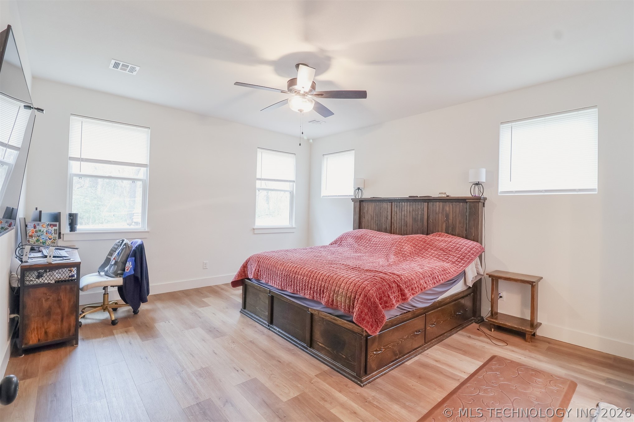 1000 S Moccasin Place Property Photo 18