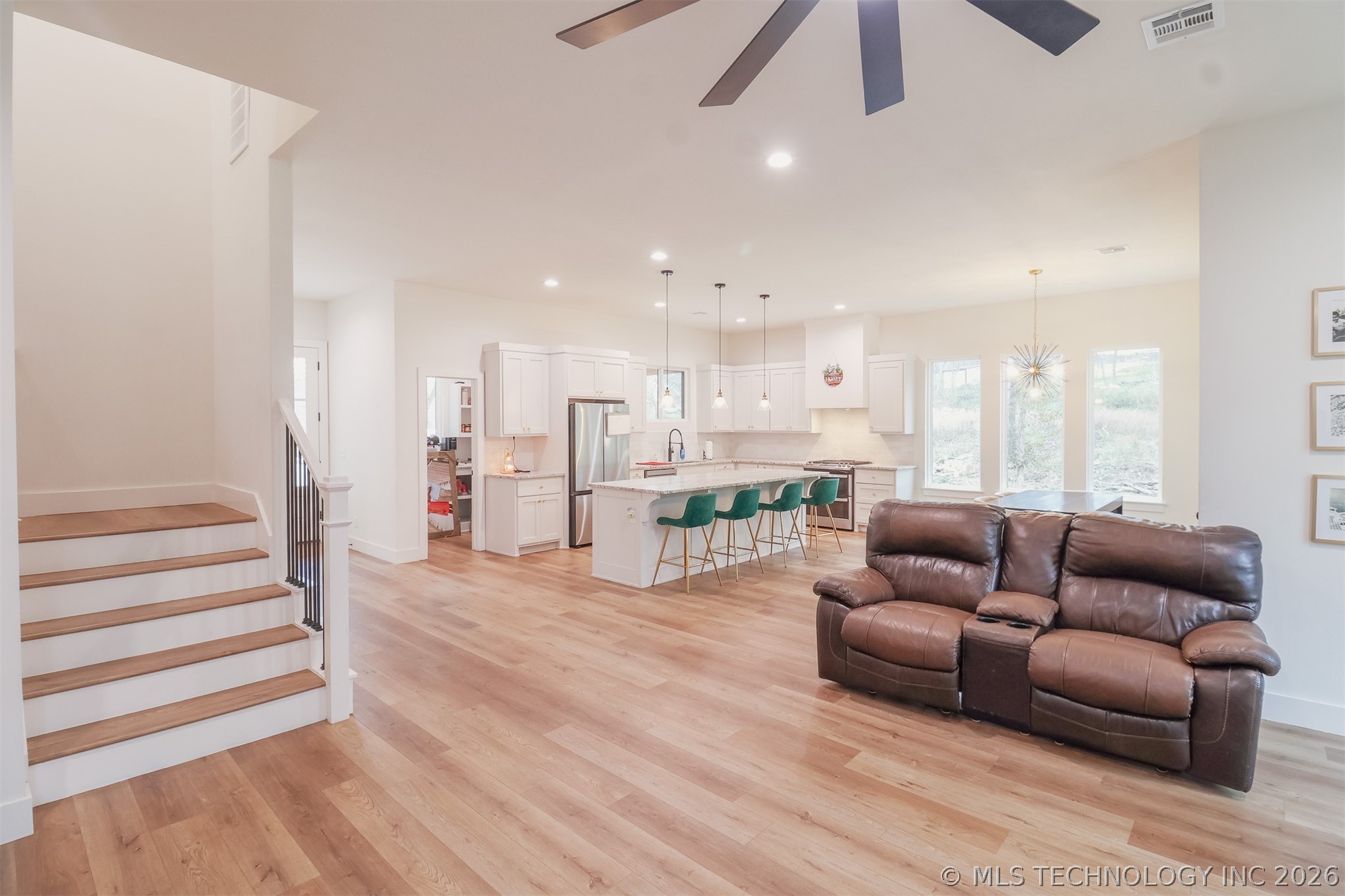 1000 S Moccasin Place Property Photo 32
