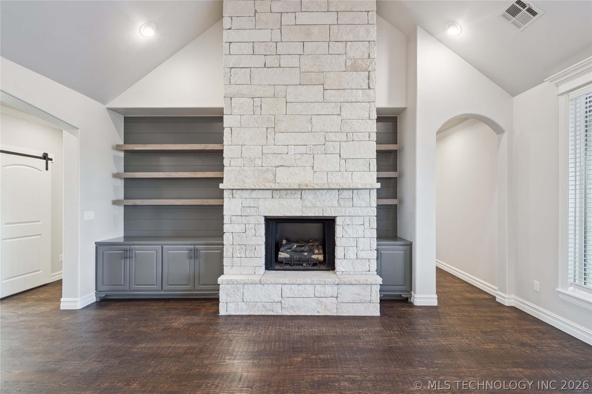 8167 S White Fang Court Property Photo 9