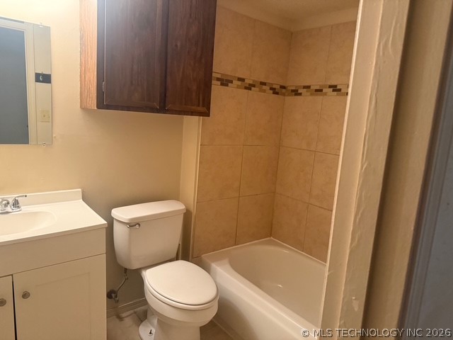 2205 E 67th Street 2009 Property Photo 6