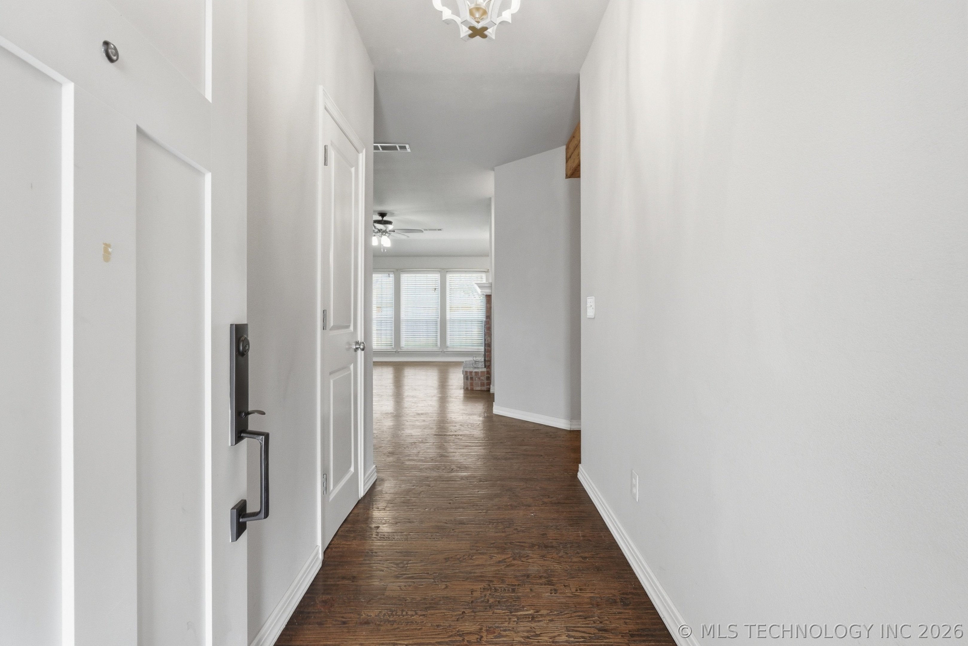 10305 N 115th East Avenue Property Photo 10