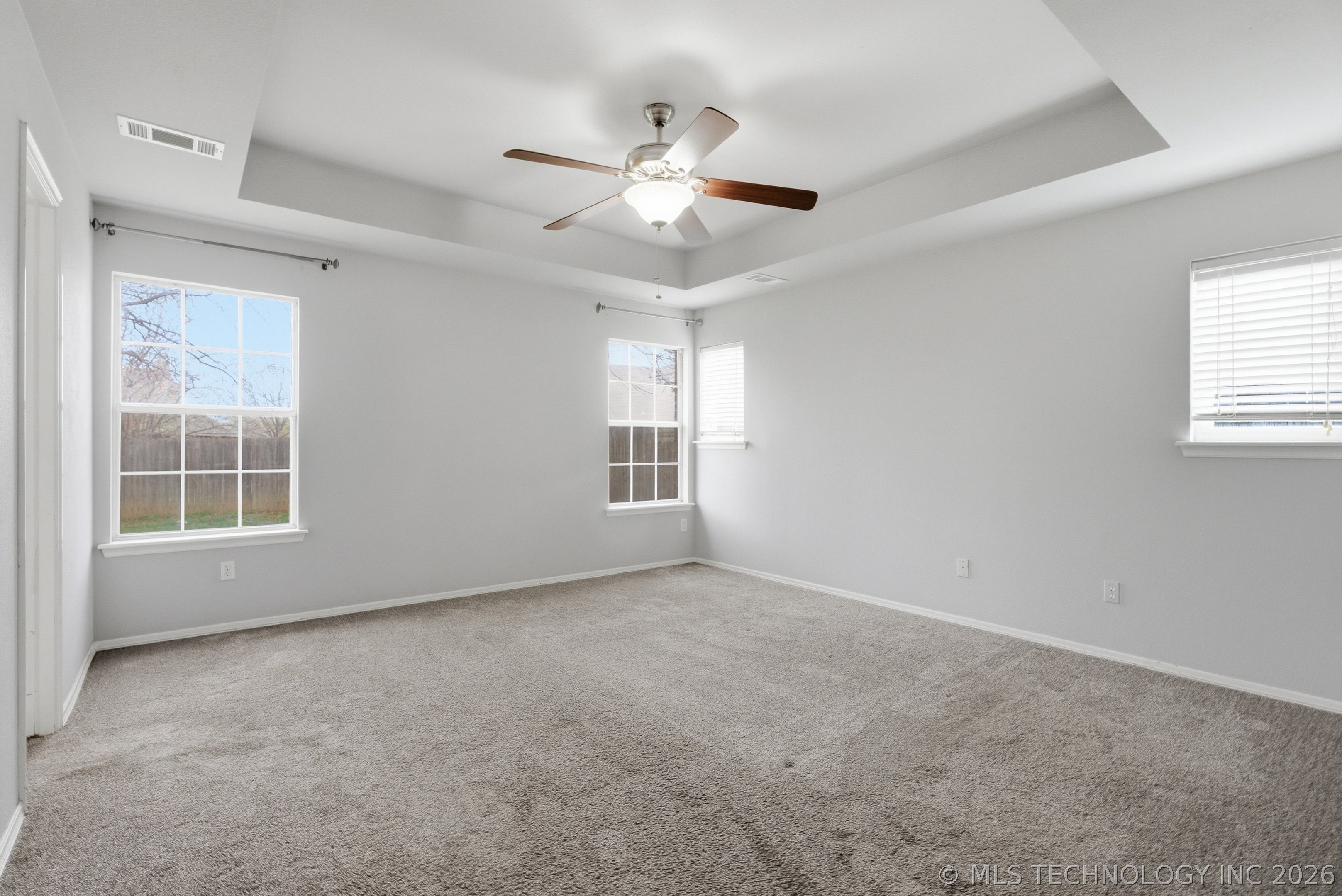 10305 N 115th East Avenue Property Photo 26