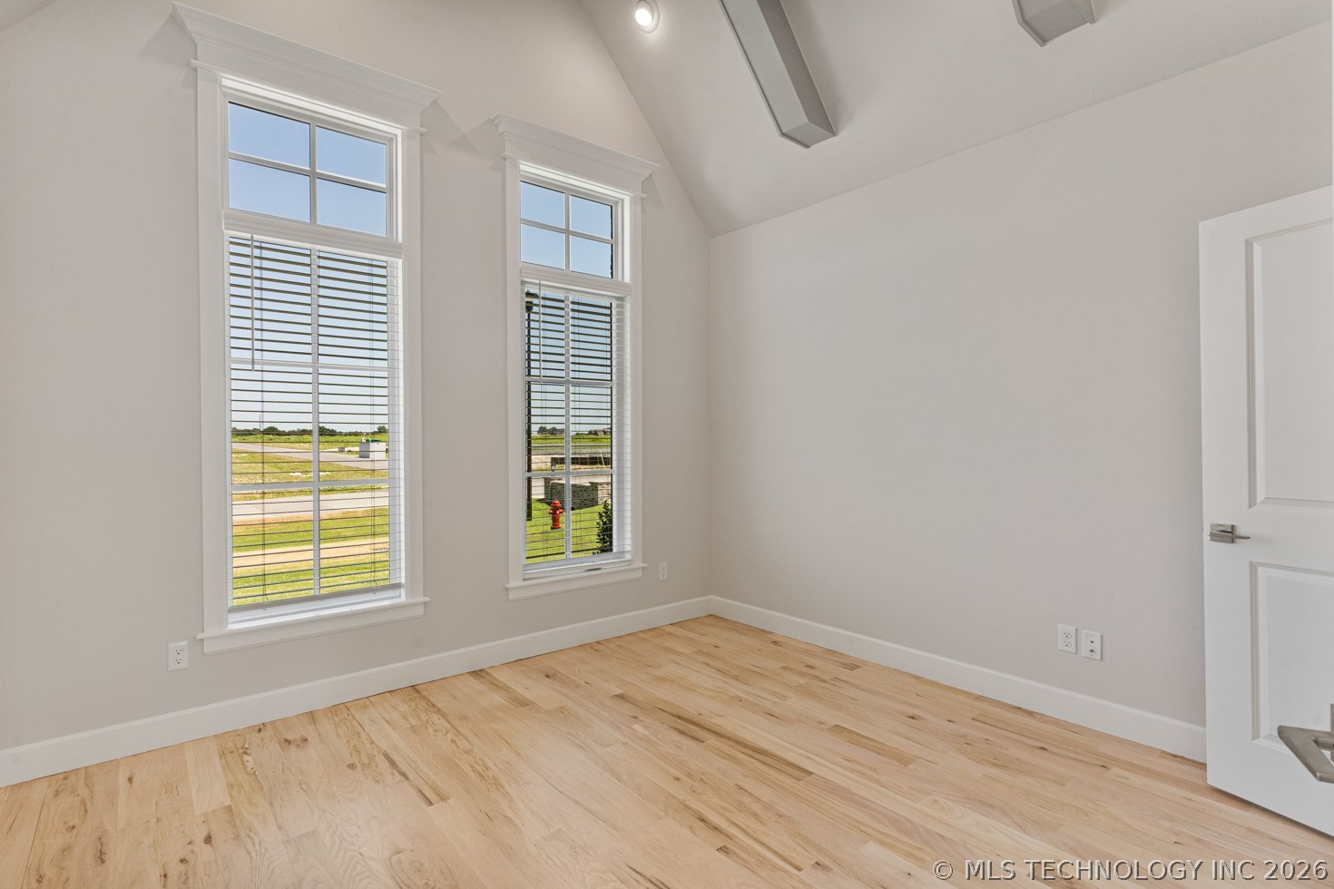 16412 S 1st East Court Property Photo 5