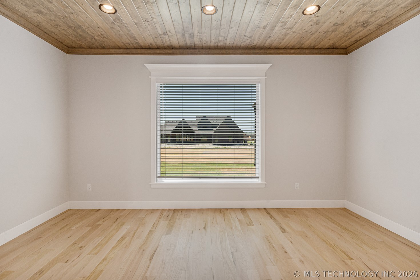 16412 S 1st East Court Property Photo 18