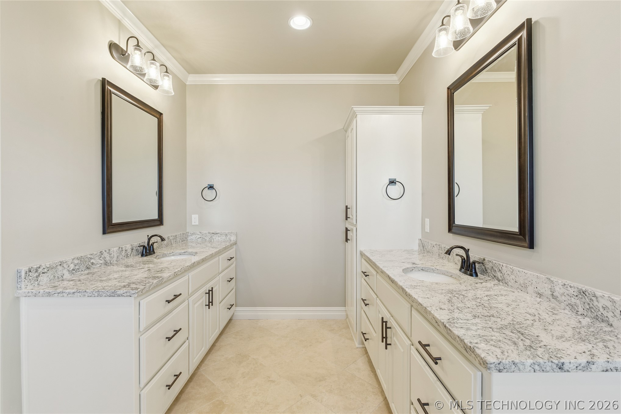 114 W 165th Street S Property Photo 21