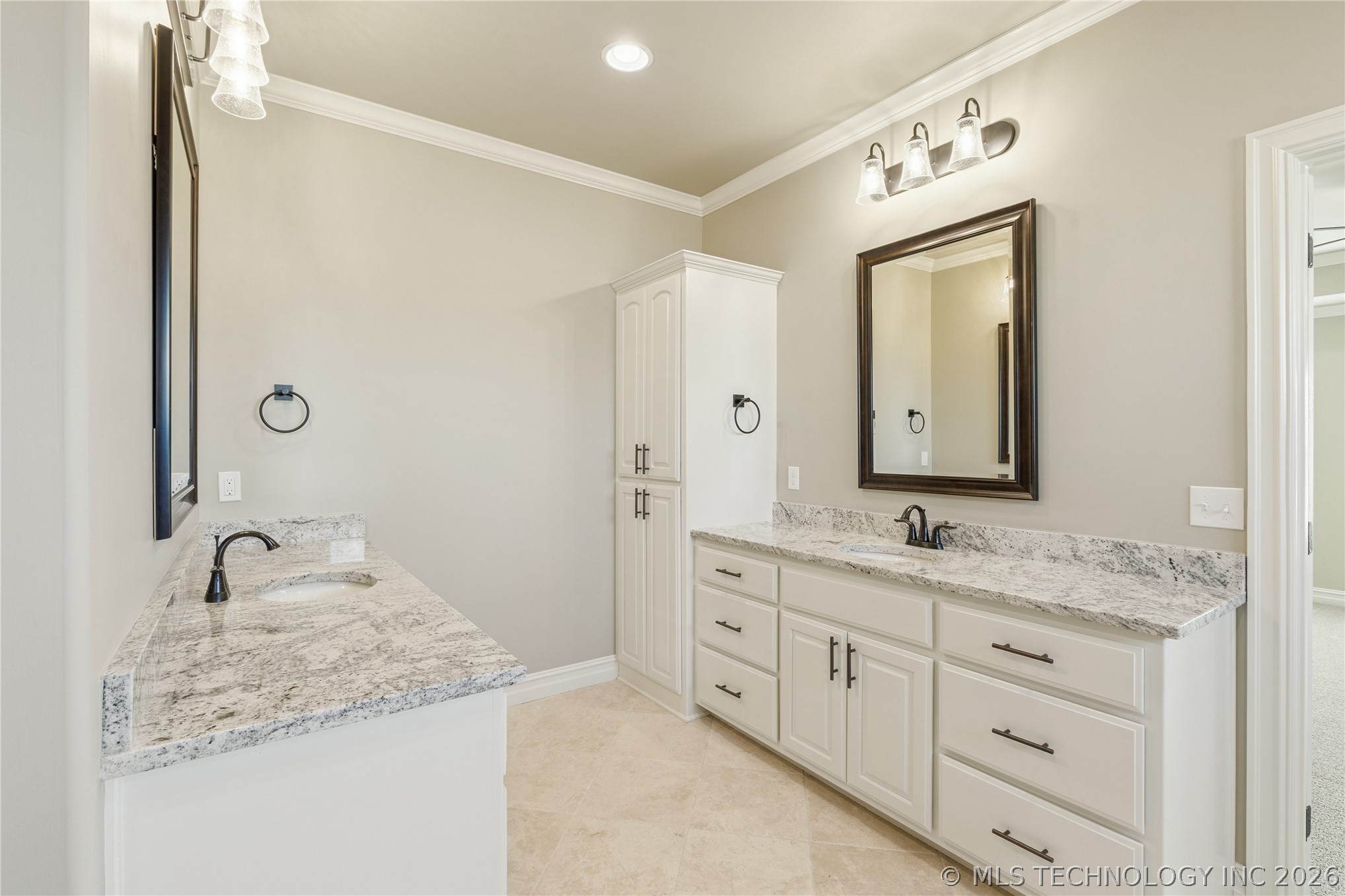 114 W 165th Street S Property Photo 22