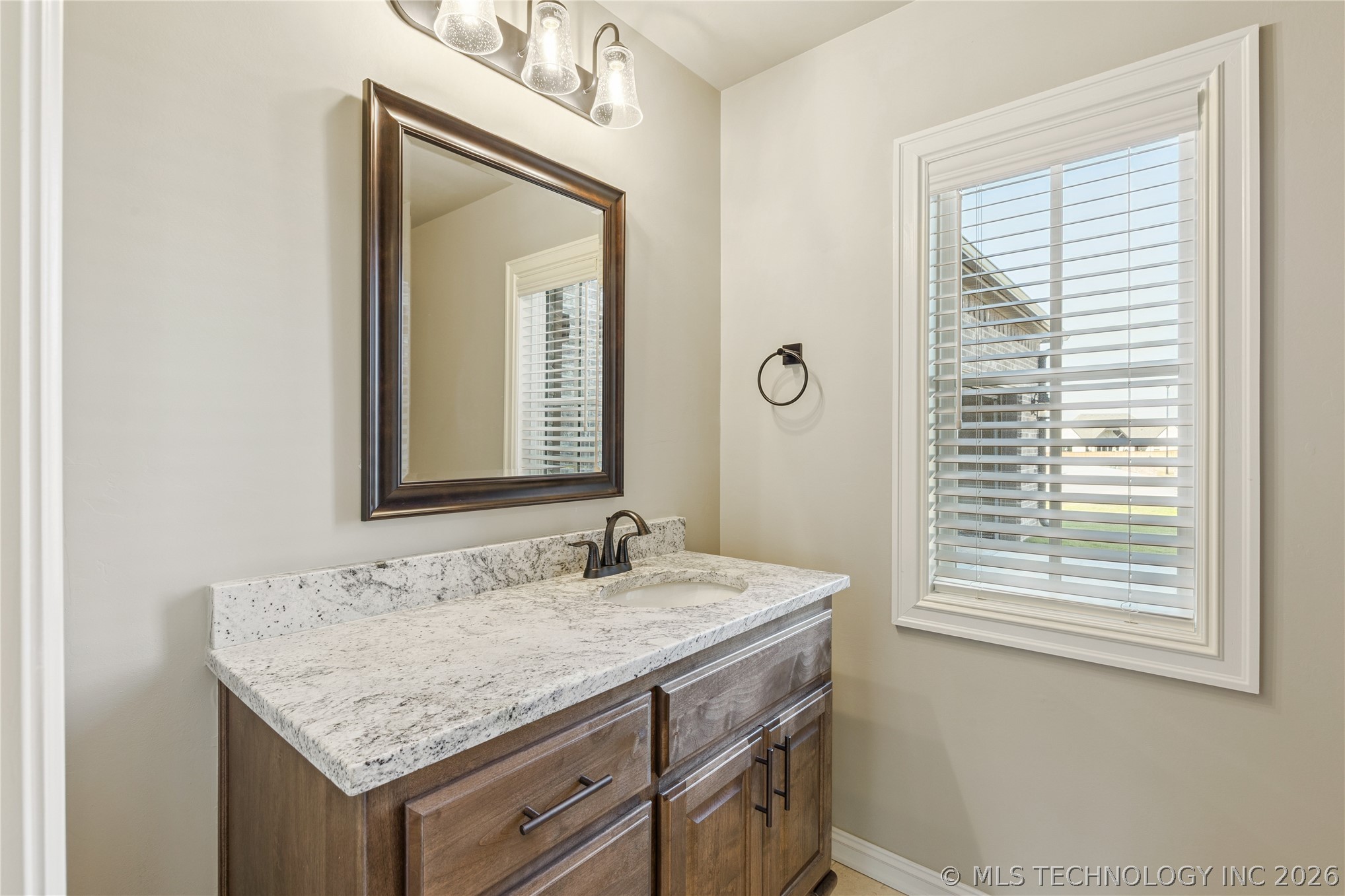 114 W 165th Street S Property Photo 34