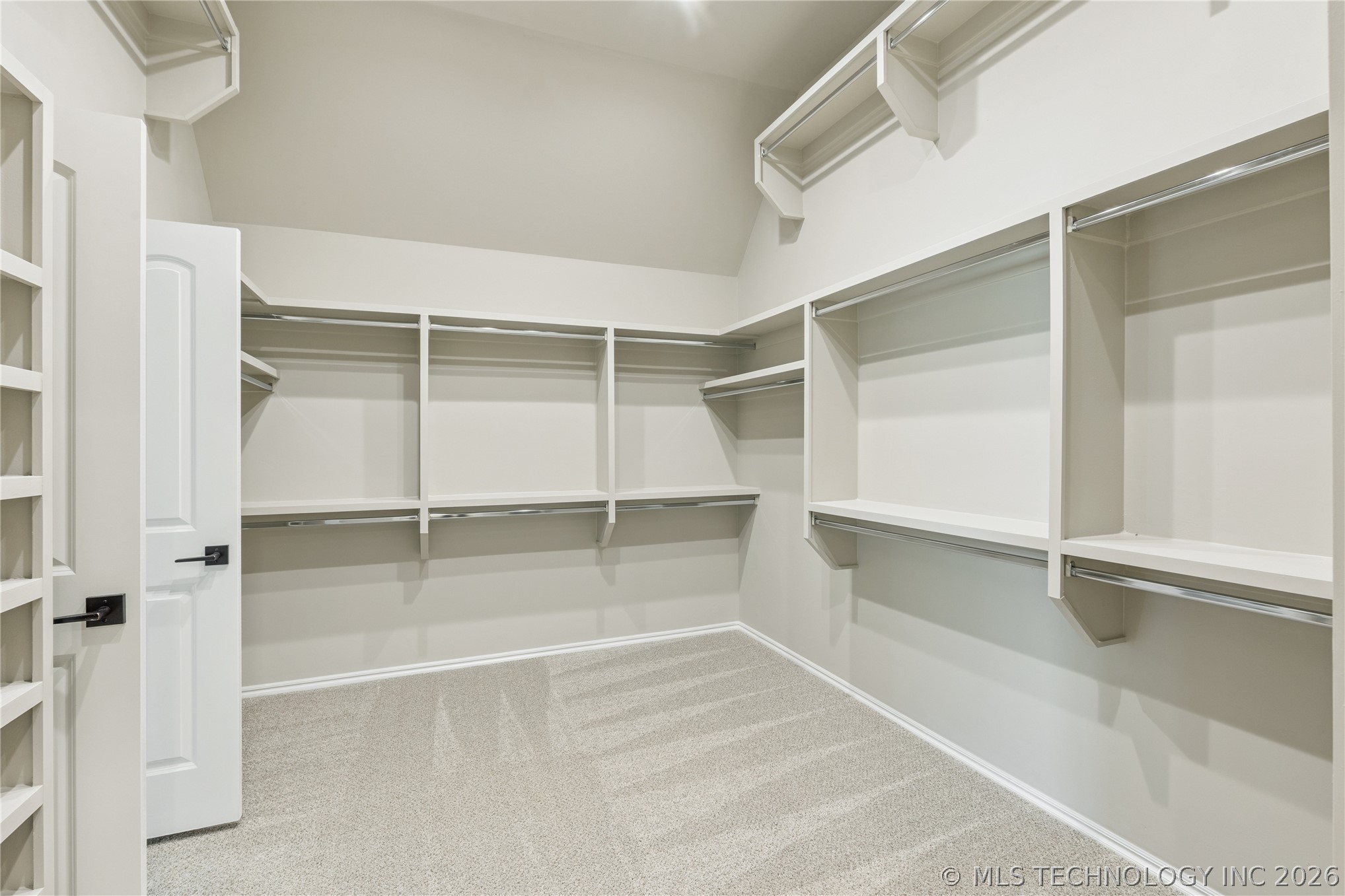 114 W 165th Street S Property Photo 38
