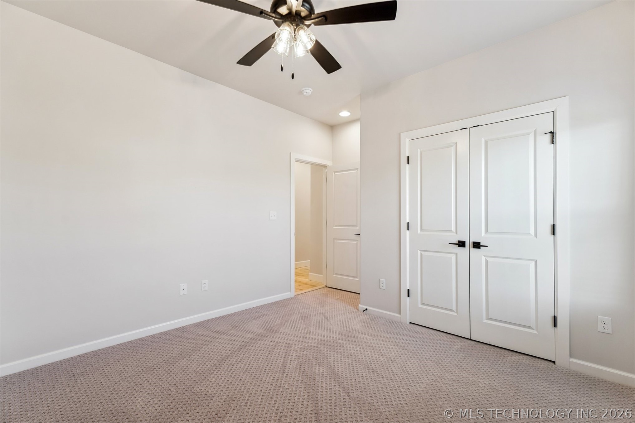 17539 S 52nd East Avenue Property Photo 54
