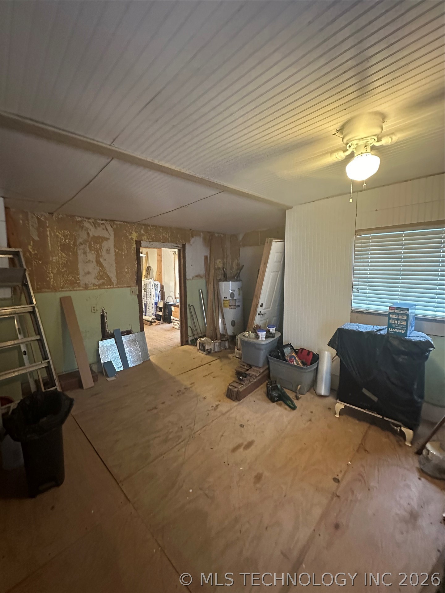 201 W Broadway Property Photo 7