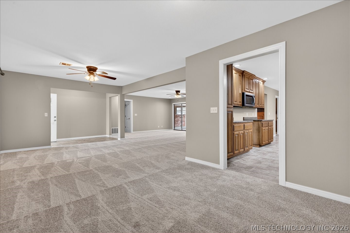 4610 Rolling Meadows Road Property Photo 7
