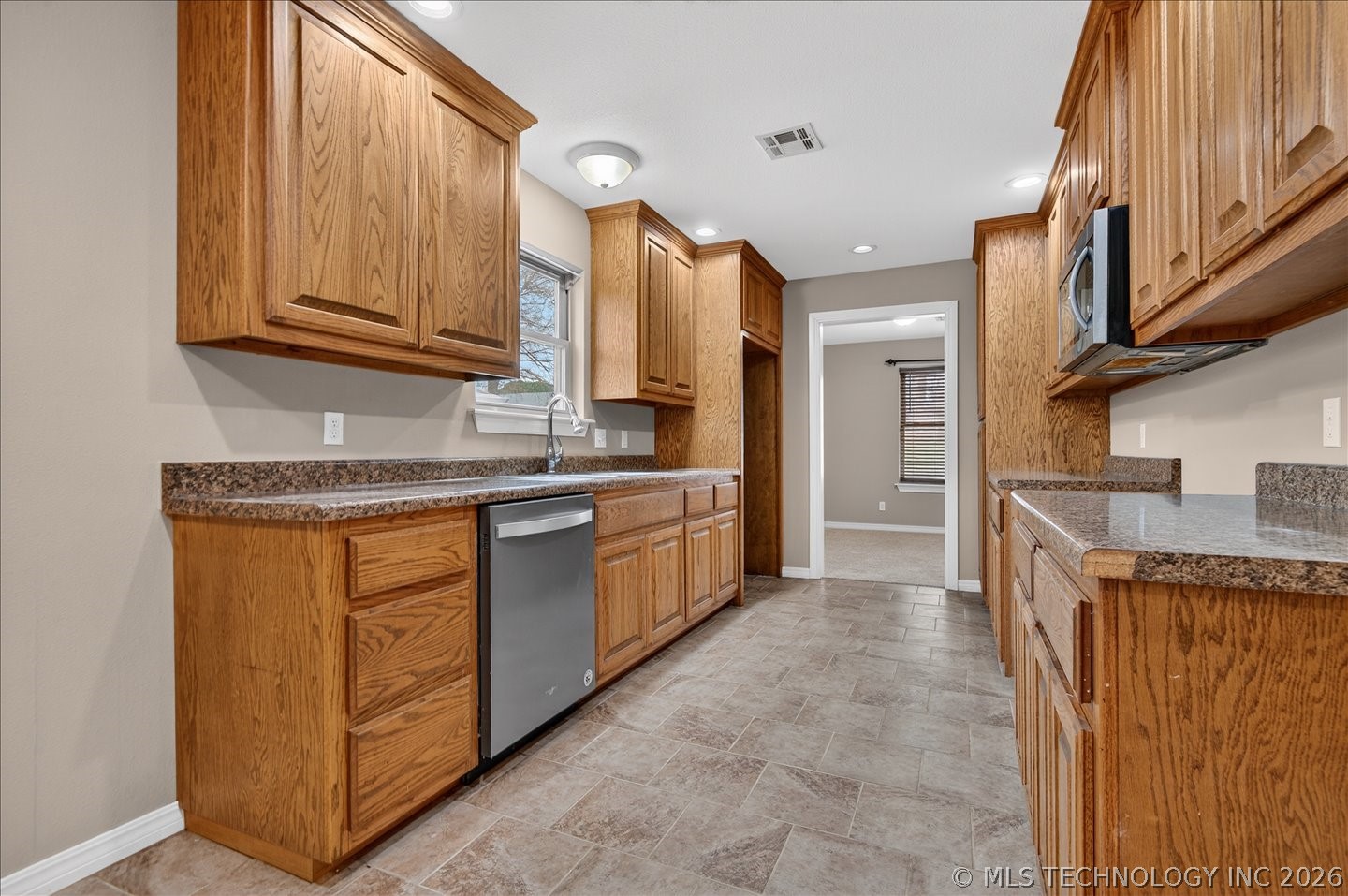4610 Rolling Meadows Road Property Photo 12
