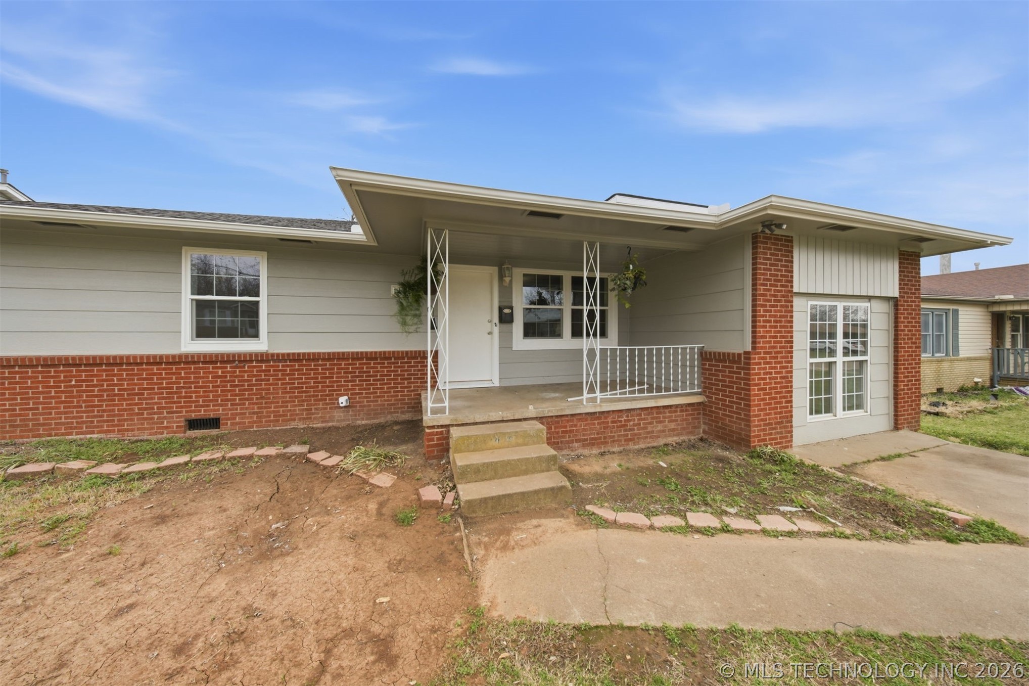 1441 E Cherry Street Property Photo 3