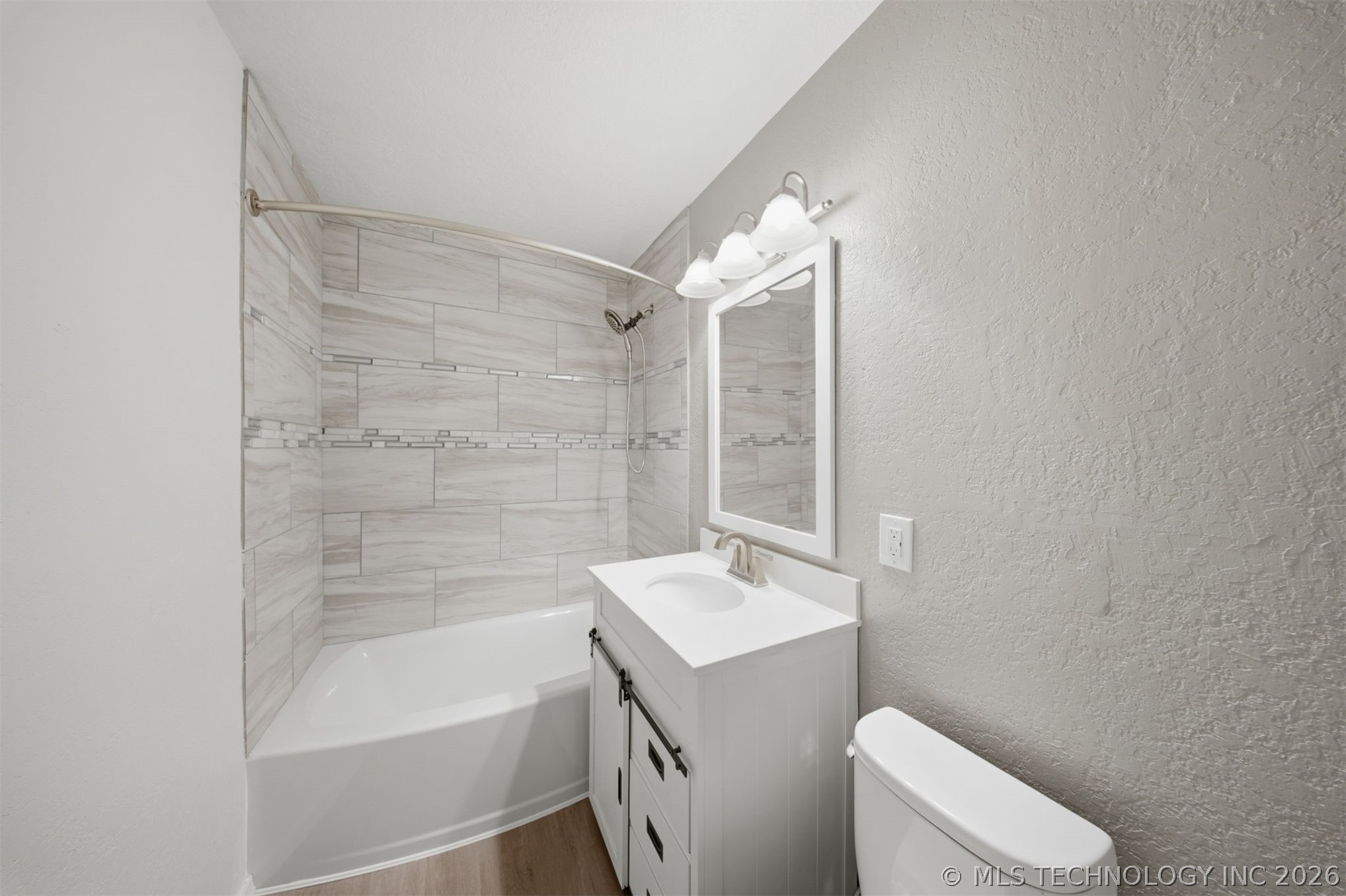 1441 E Cherry Street Property Photo 17