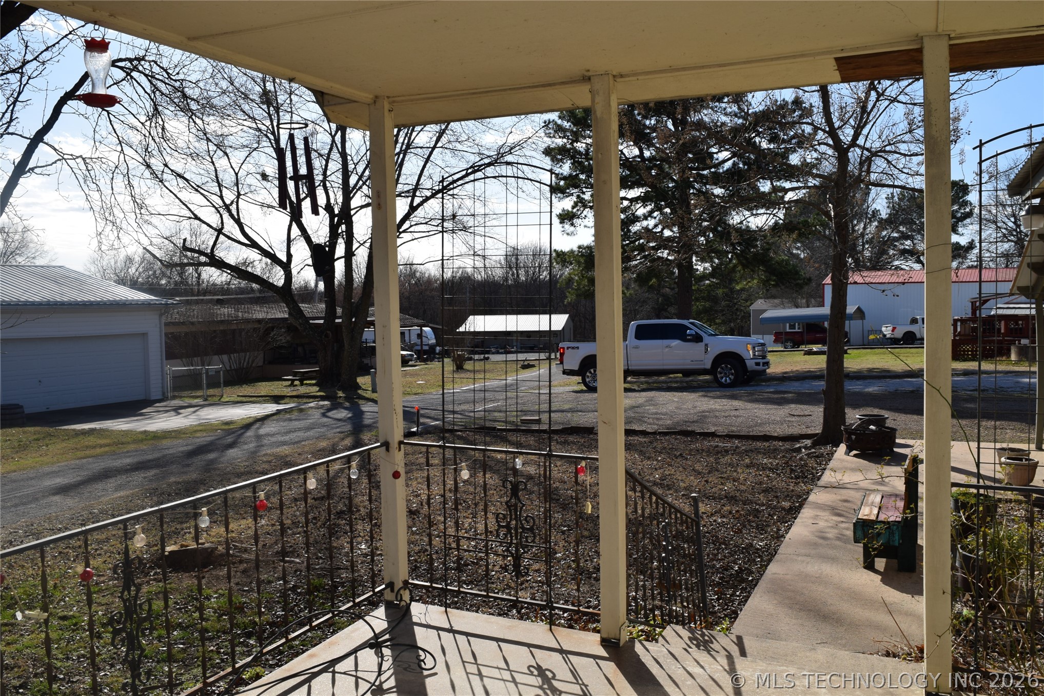 421843 E 1163 Road Property Photo 7