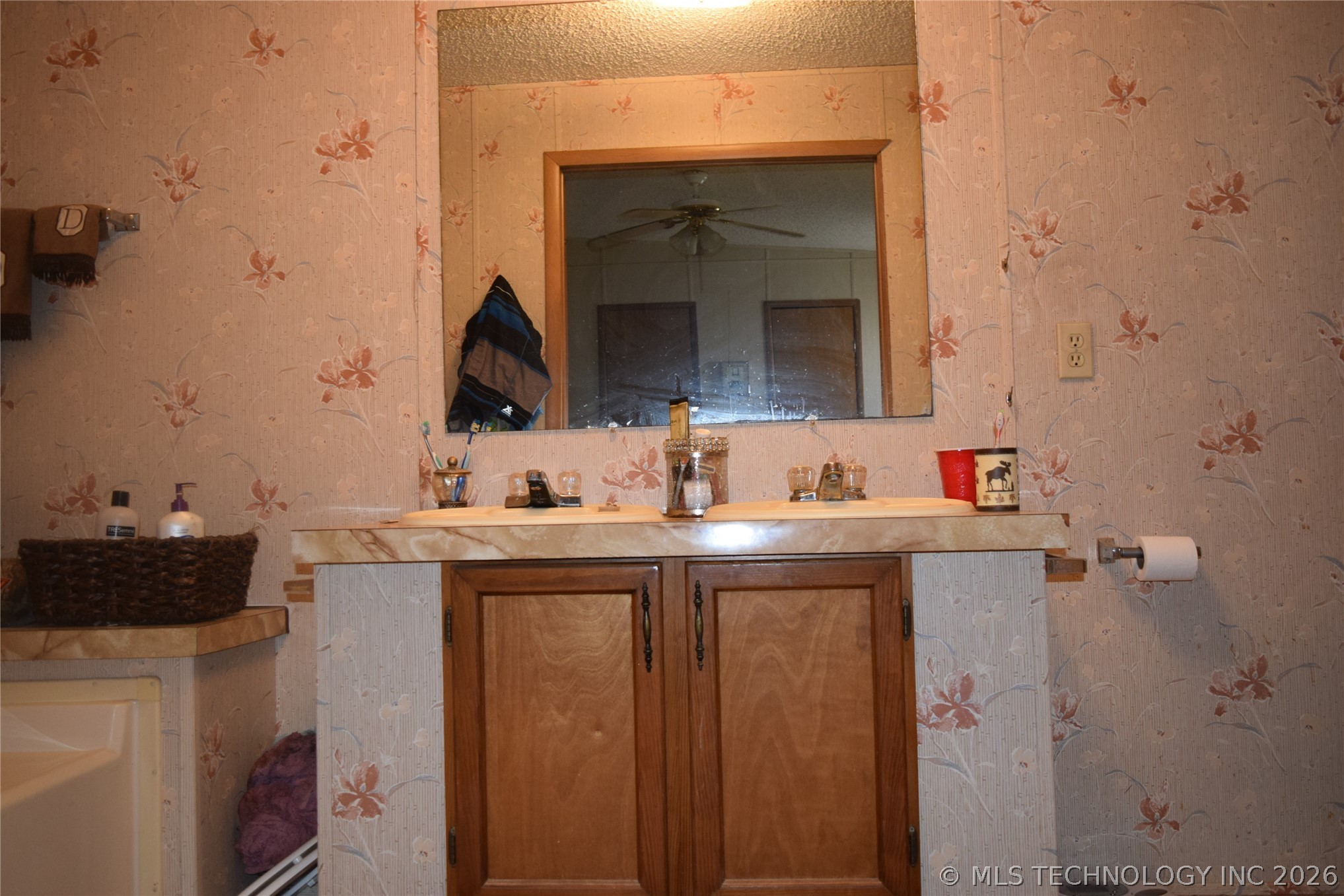 421843 E 1163 Road Property Photo 22