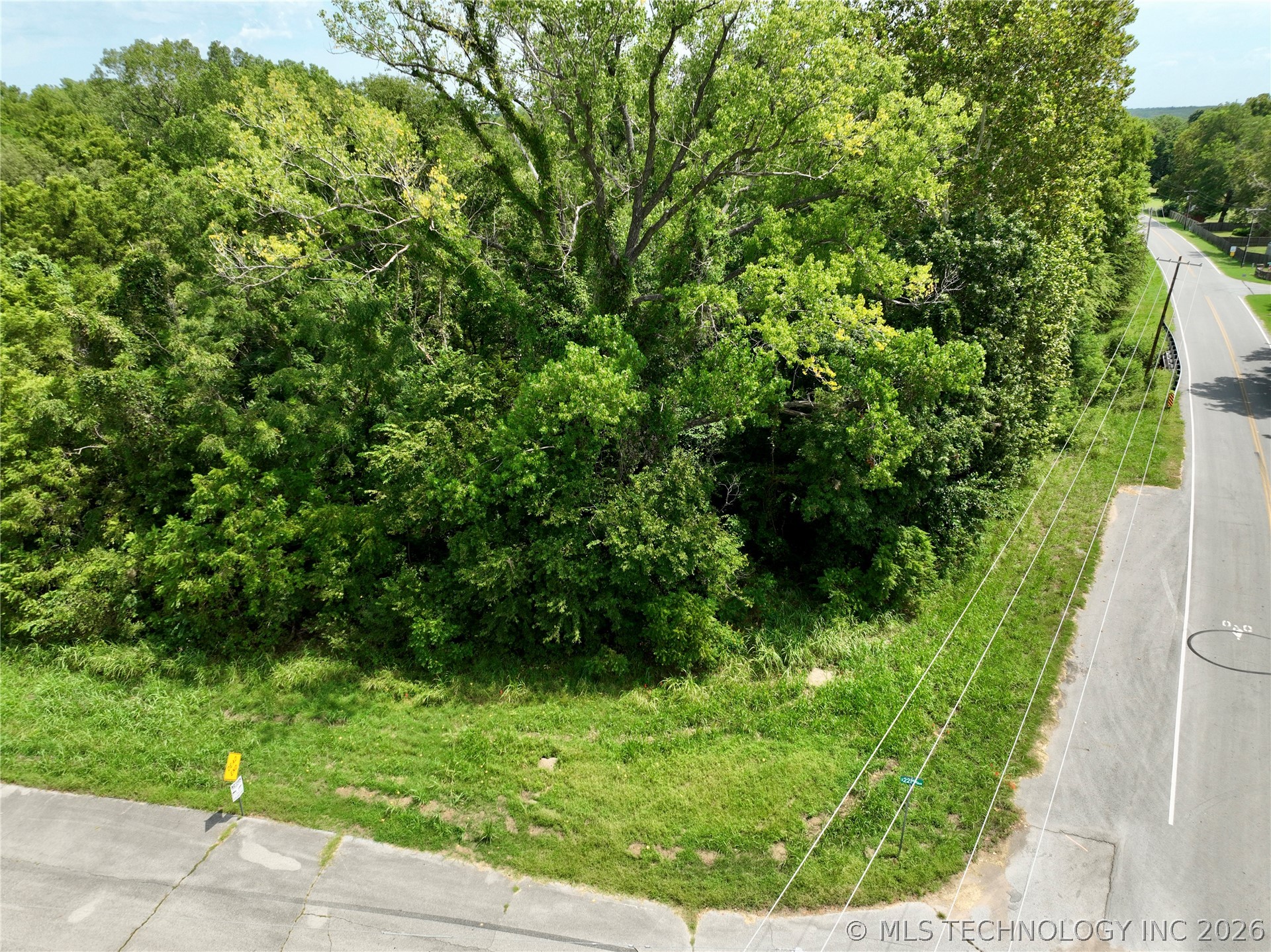 1009 S 220 West Avenue Property Photo 7