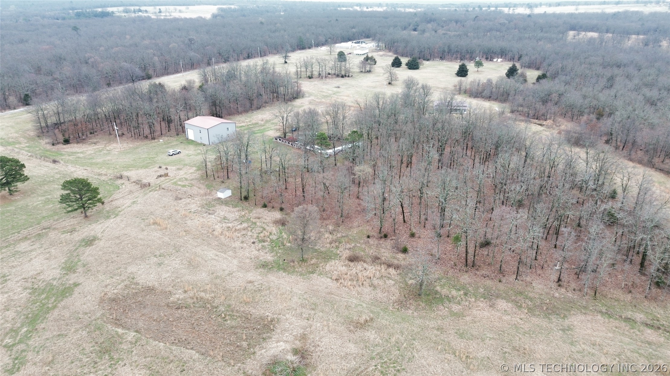 8604 S County Road 4468 Property Photo 2