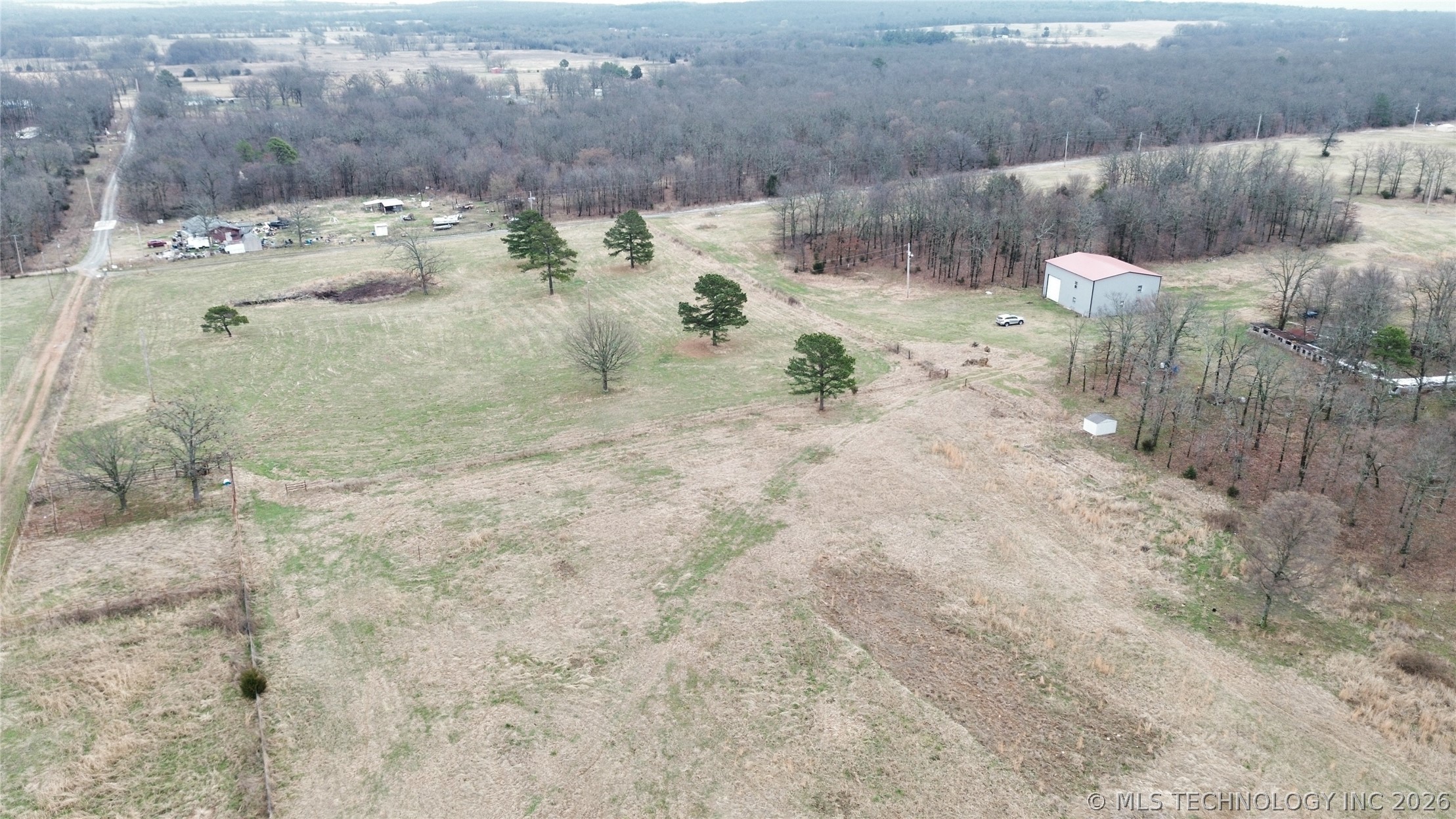 8604 S County Road 4468 Property Photo 3