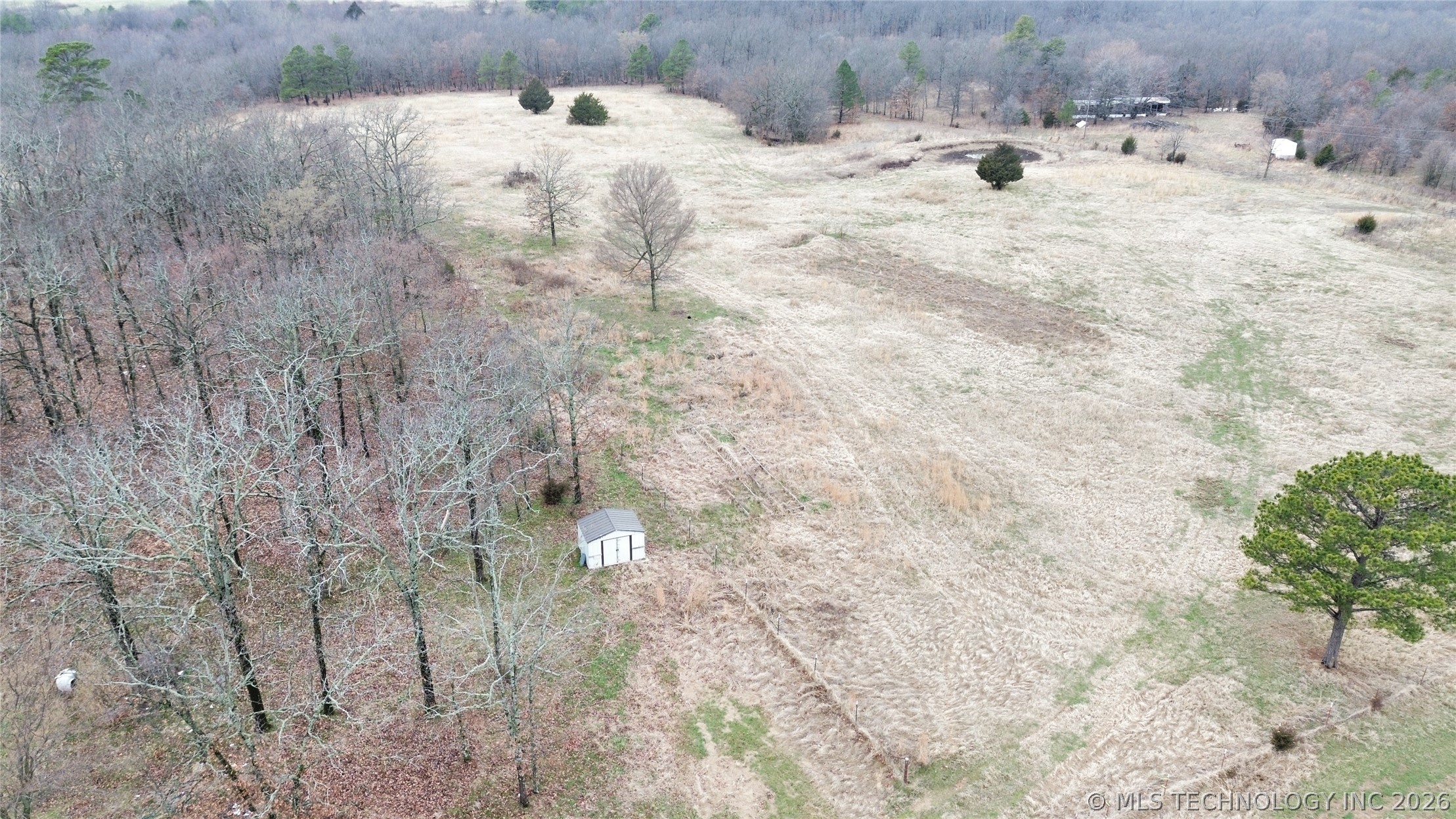 8604 S County Road 4468 Property Photo 6