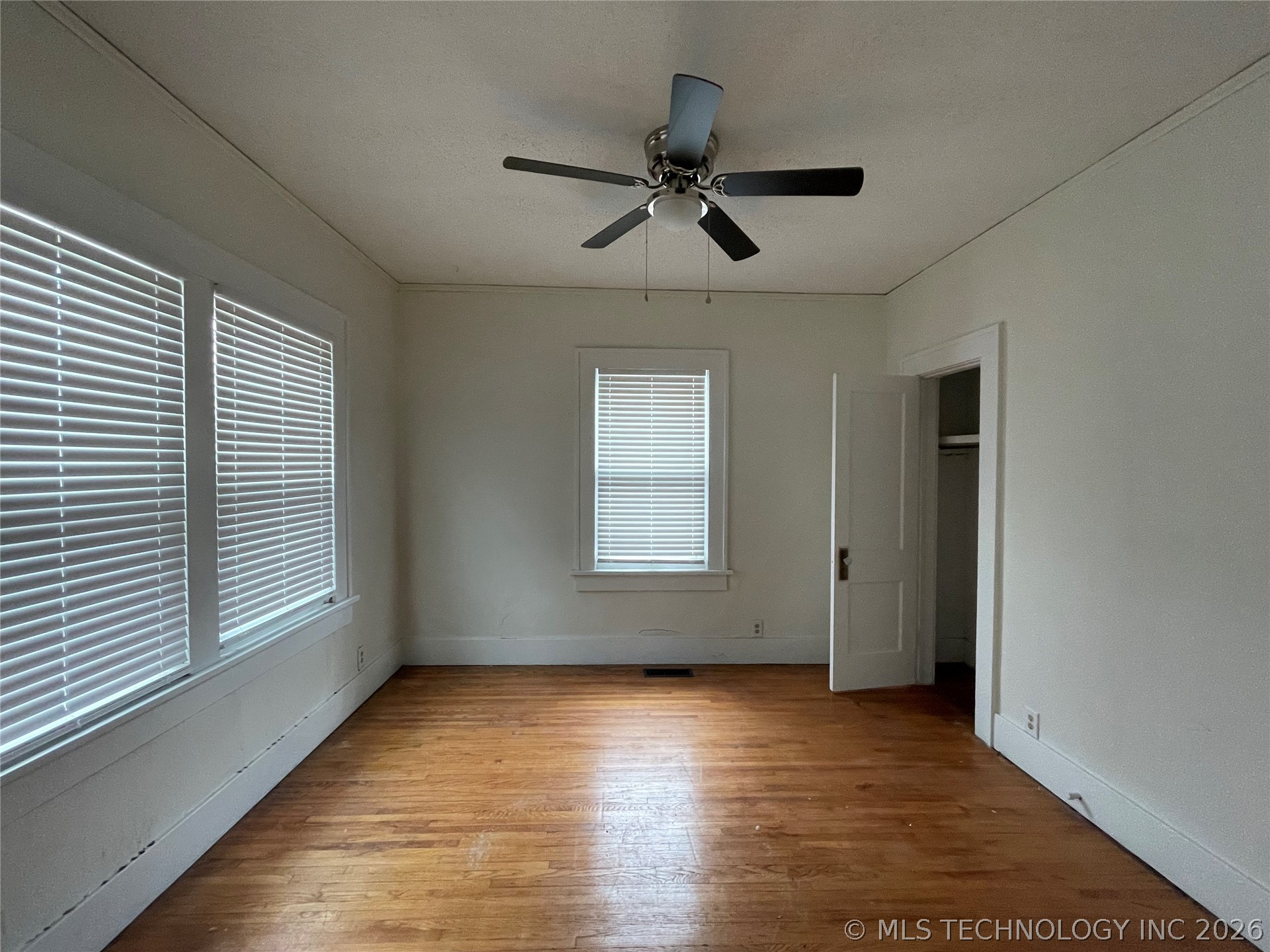 540 S Yorktown Avenue Property Photo 3