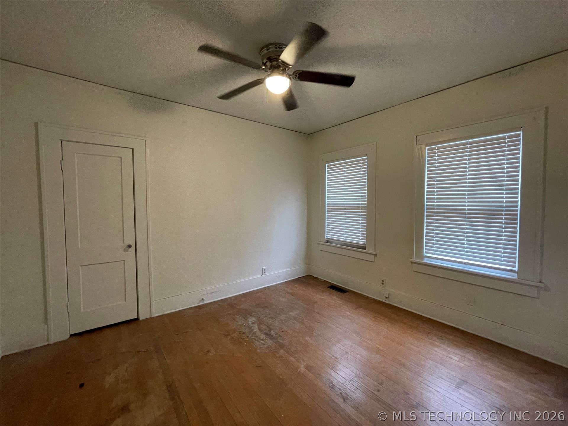 540 S Yorktown Avenue Property Photo 9