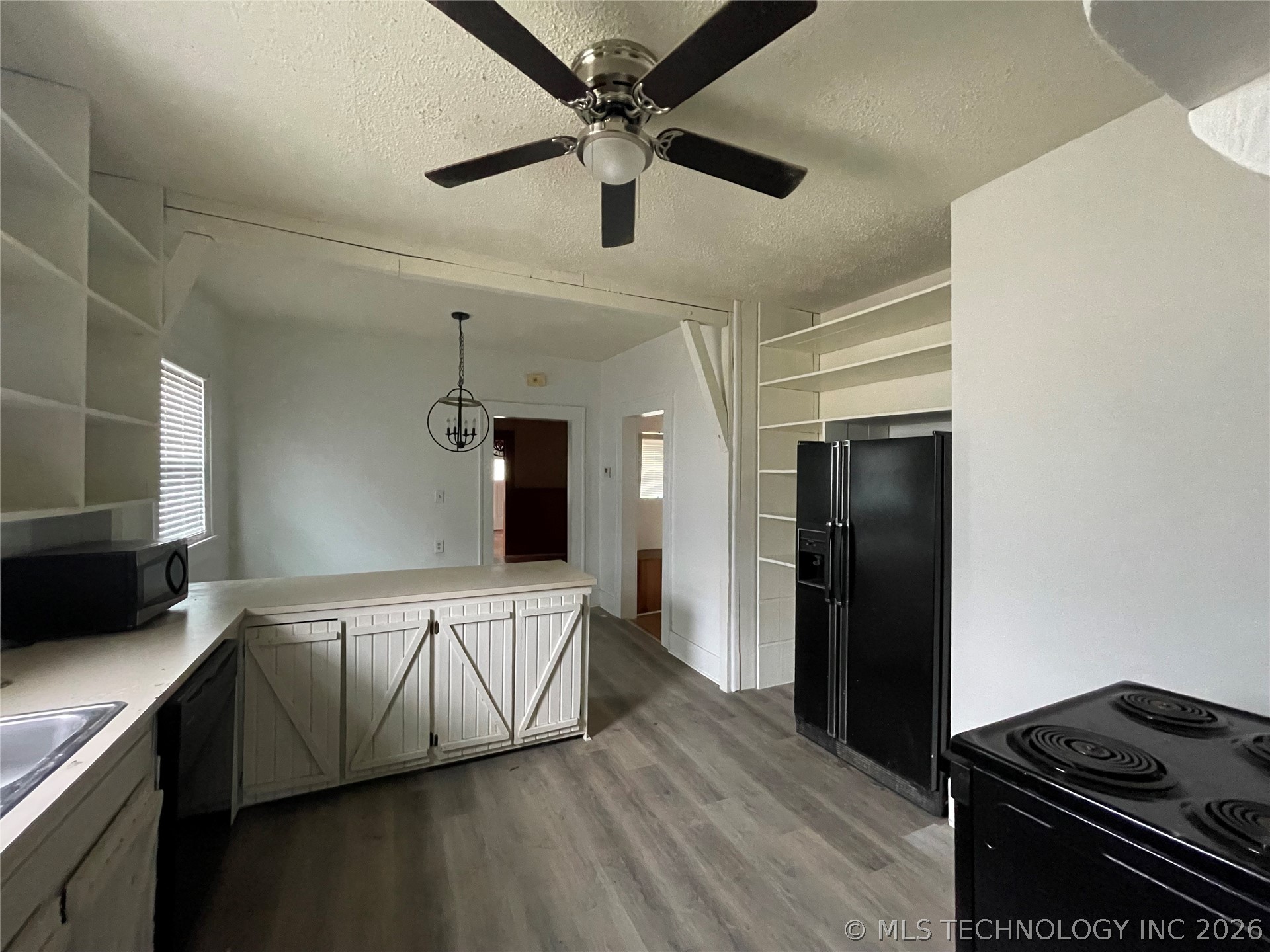 540 S Yorktown Avenue Property Photo 11
