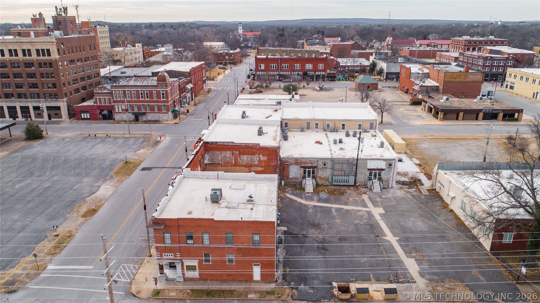 205 W 5th Street Property Photo 5