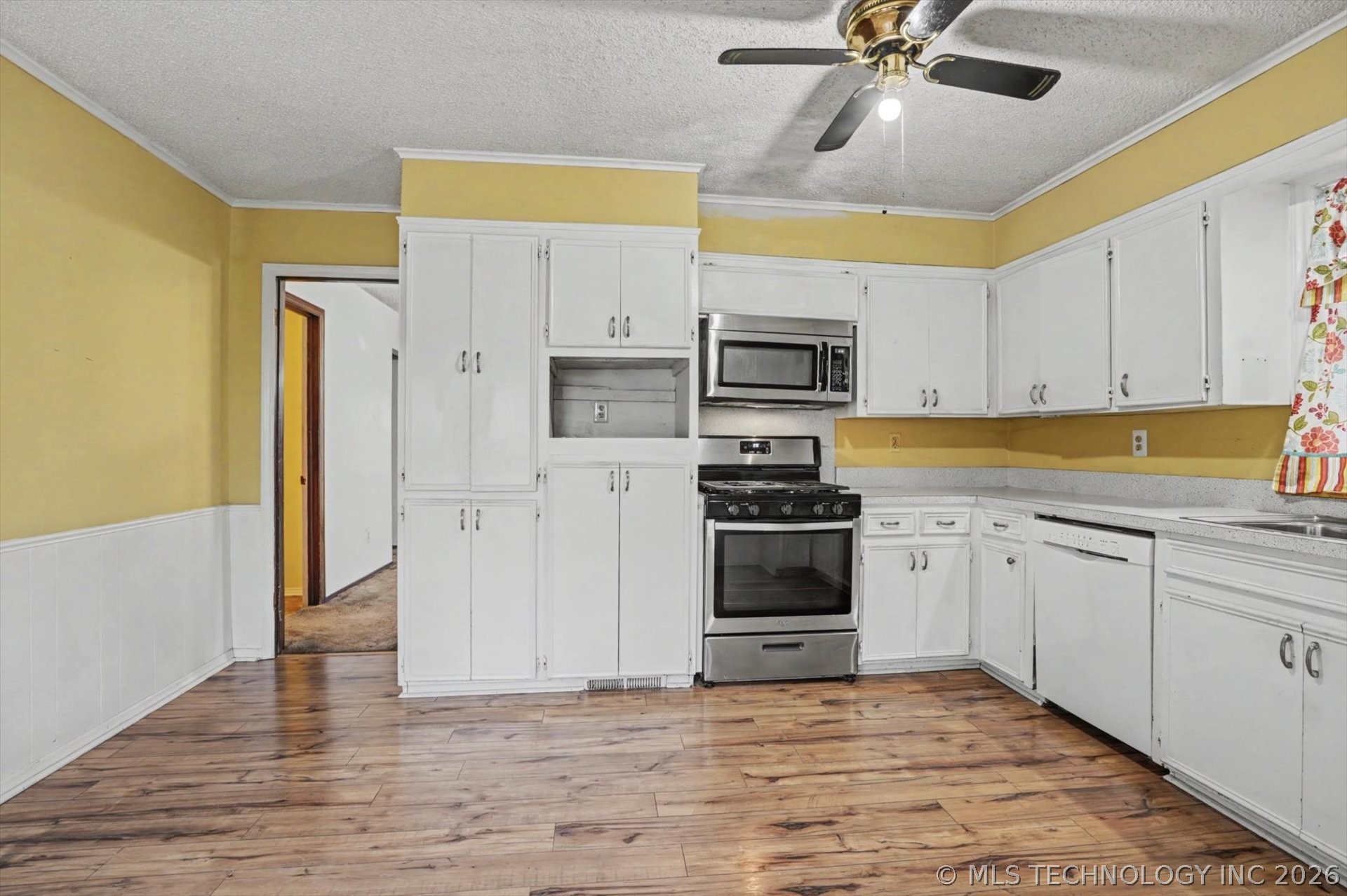 704 N Sioux Avenue Property Photo 11