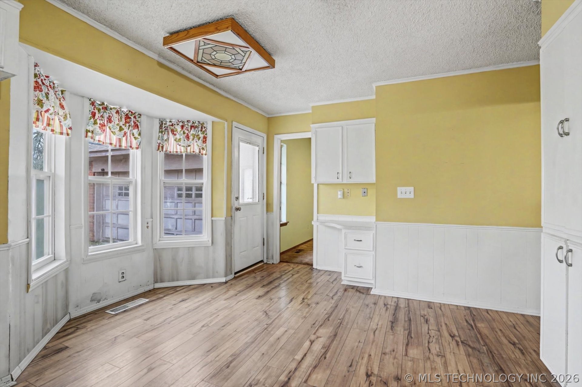 704 N Sioux Avenue Property Photo 12