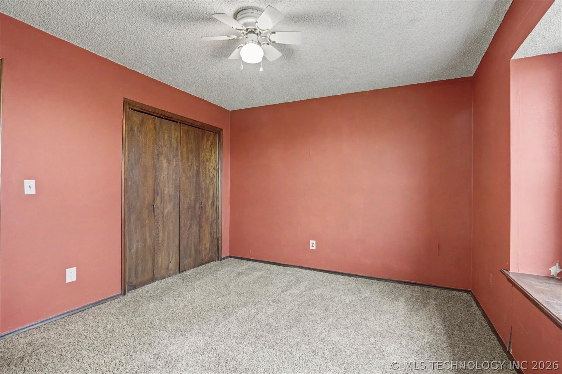 704 N Sioux Avenue Property Photo 18