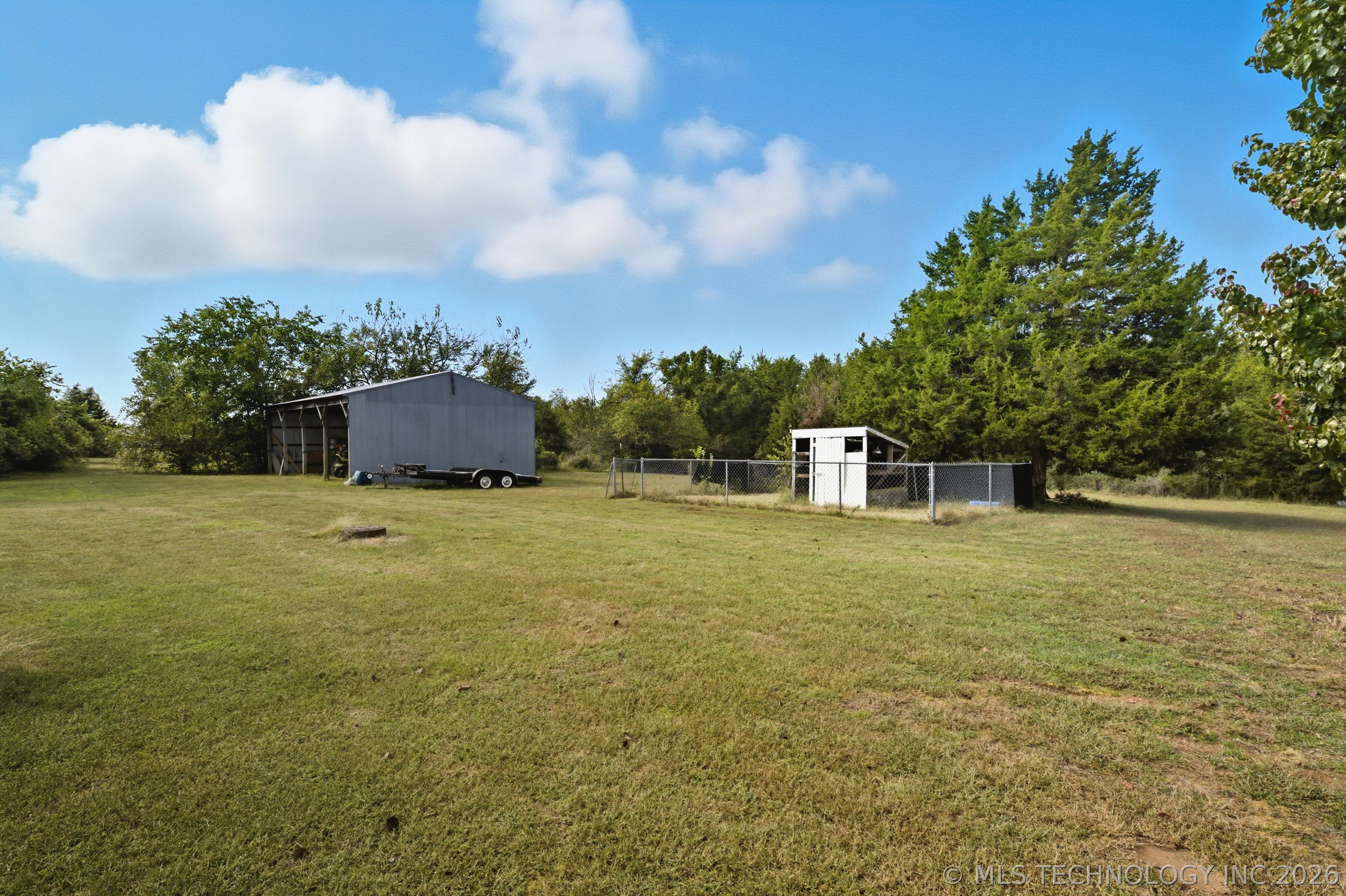 300 W Weldon Avenue Property Photo 26