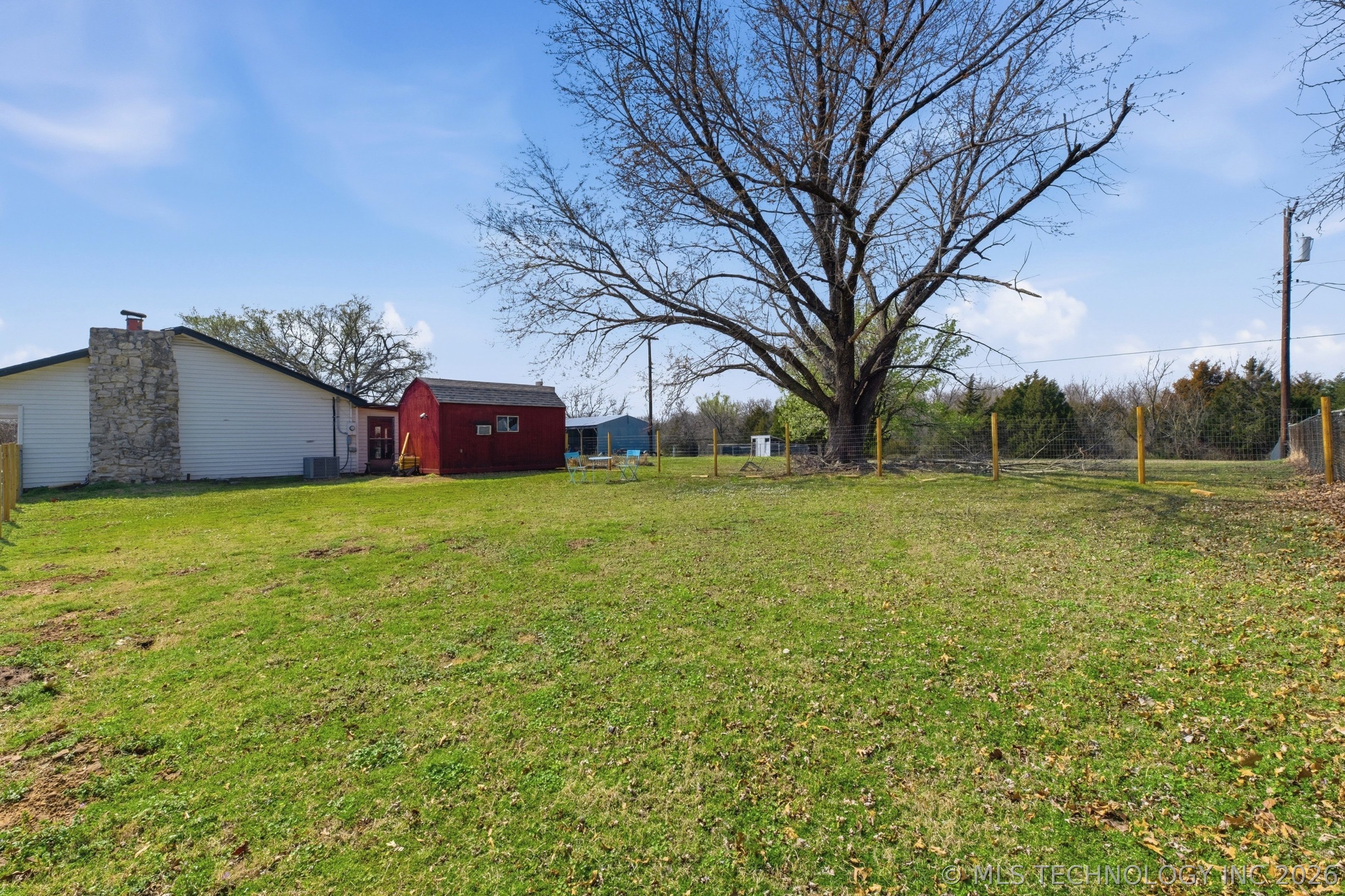 300 W Weldon Avenue Property Photo 31