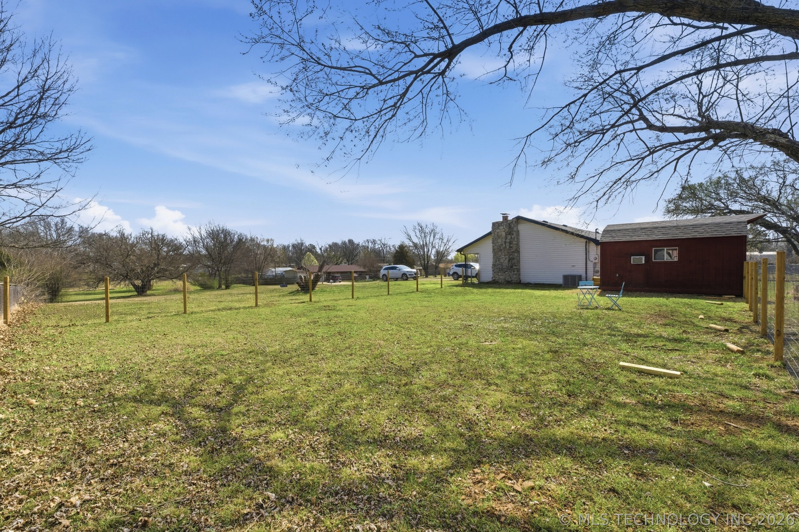 300 W Weldon Avenue Property Photo 32