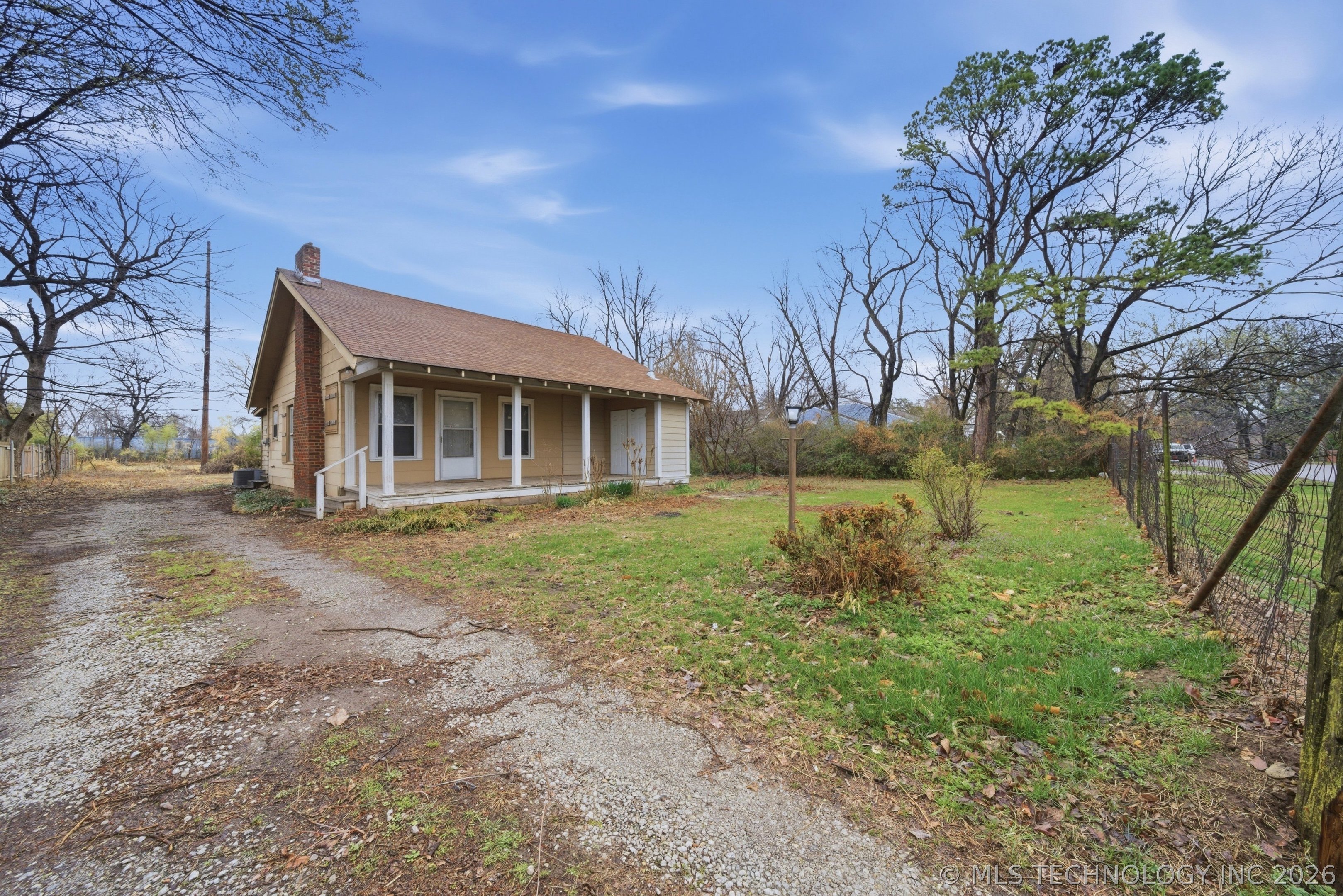 1313 E 66th Place Property Photo 3