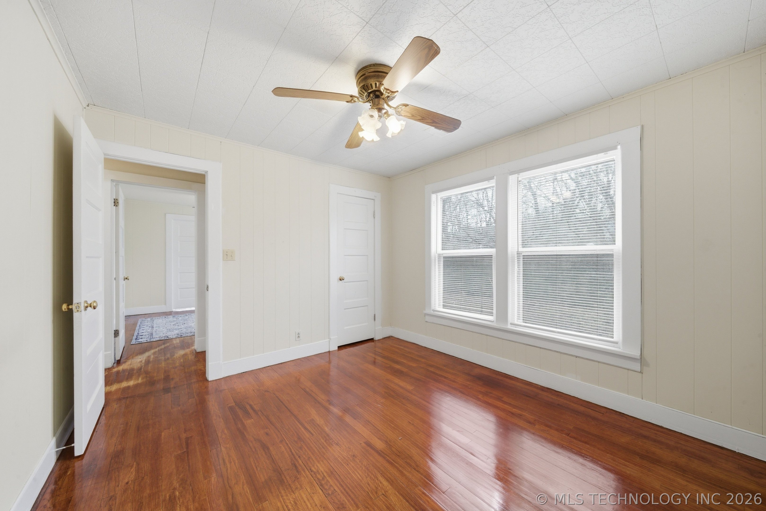 1313 E 66th Place Property Photo 19