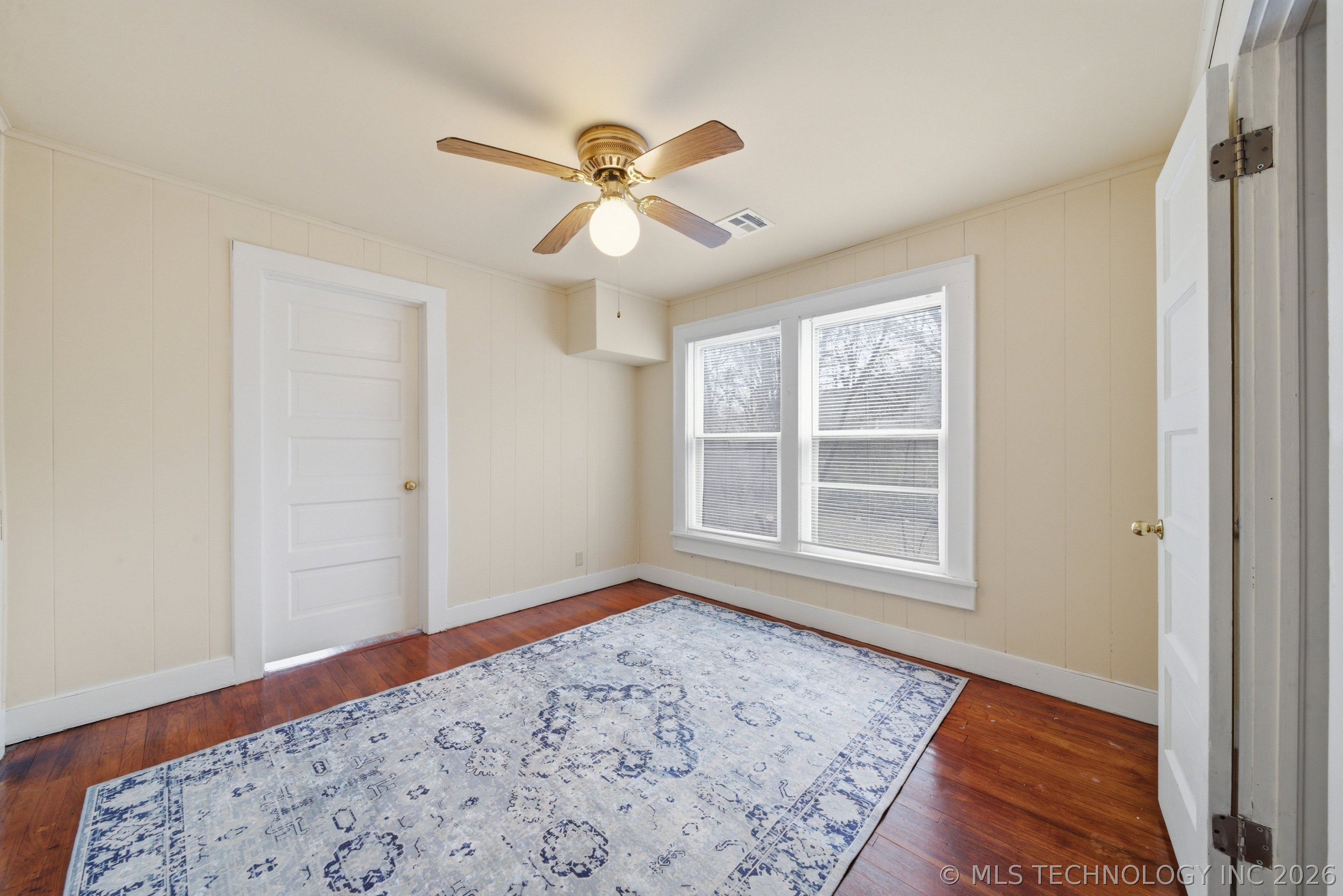 1313 E 66th Place Property Photo 21